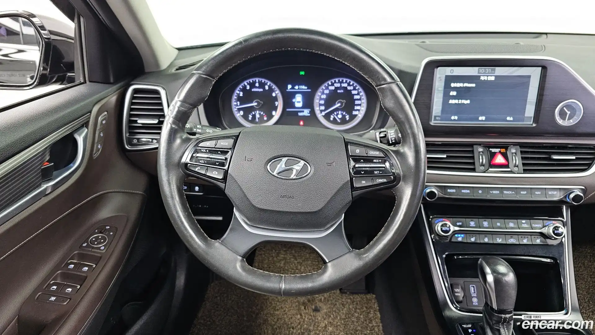 Grandeur Hyundai 2017.0-OPTION-017