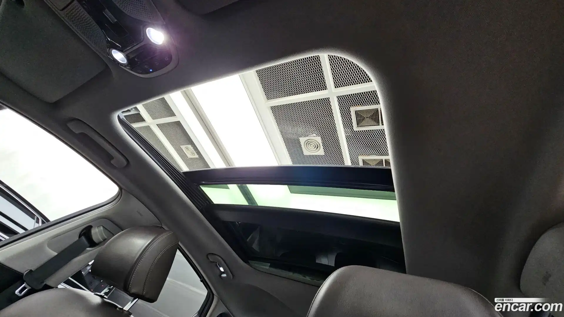 Grandeur Hyundai 2017.0-OPTION-021
