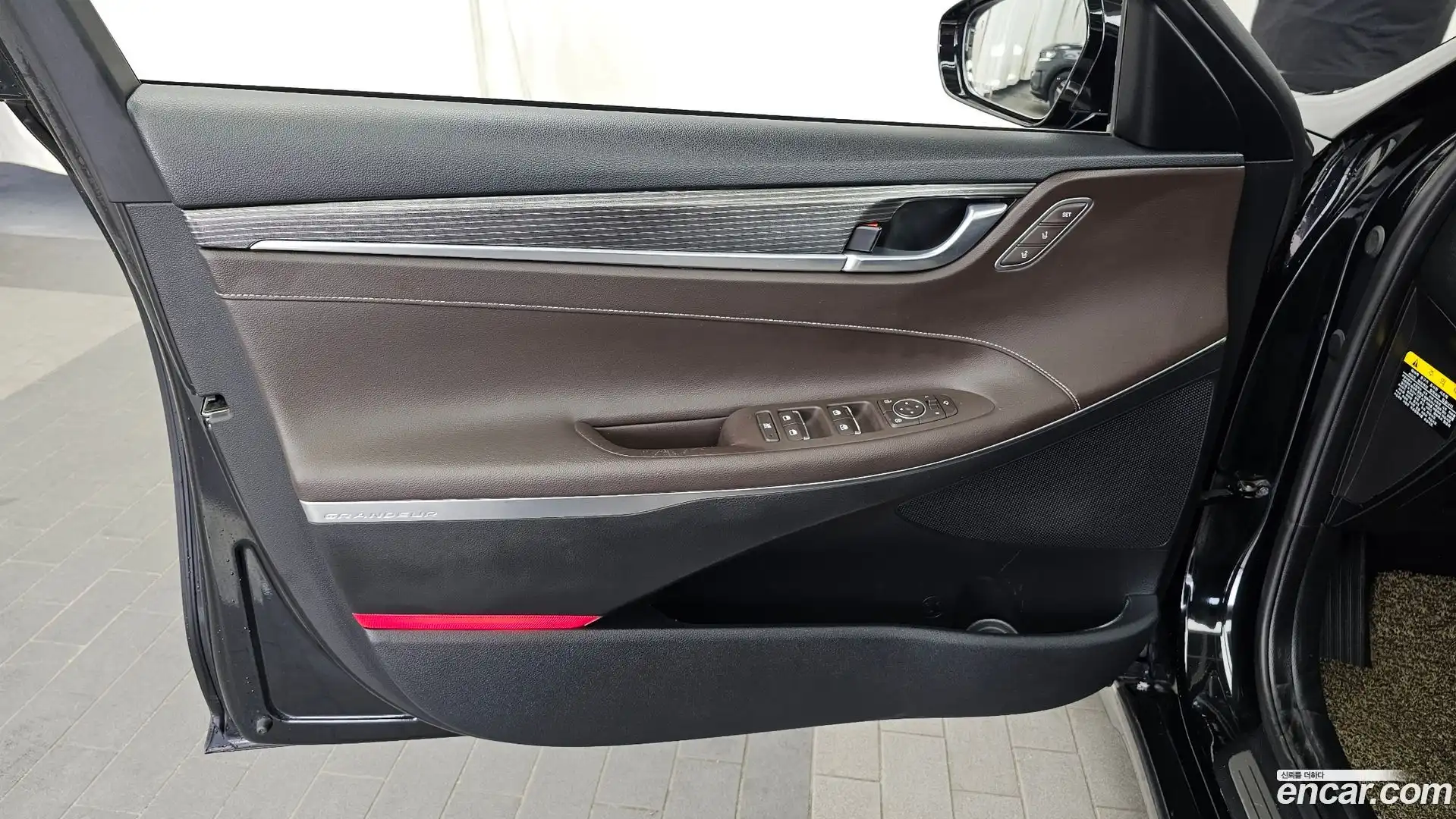 Grandeur Hyundai 2017.0-INNER-034