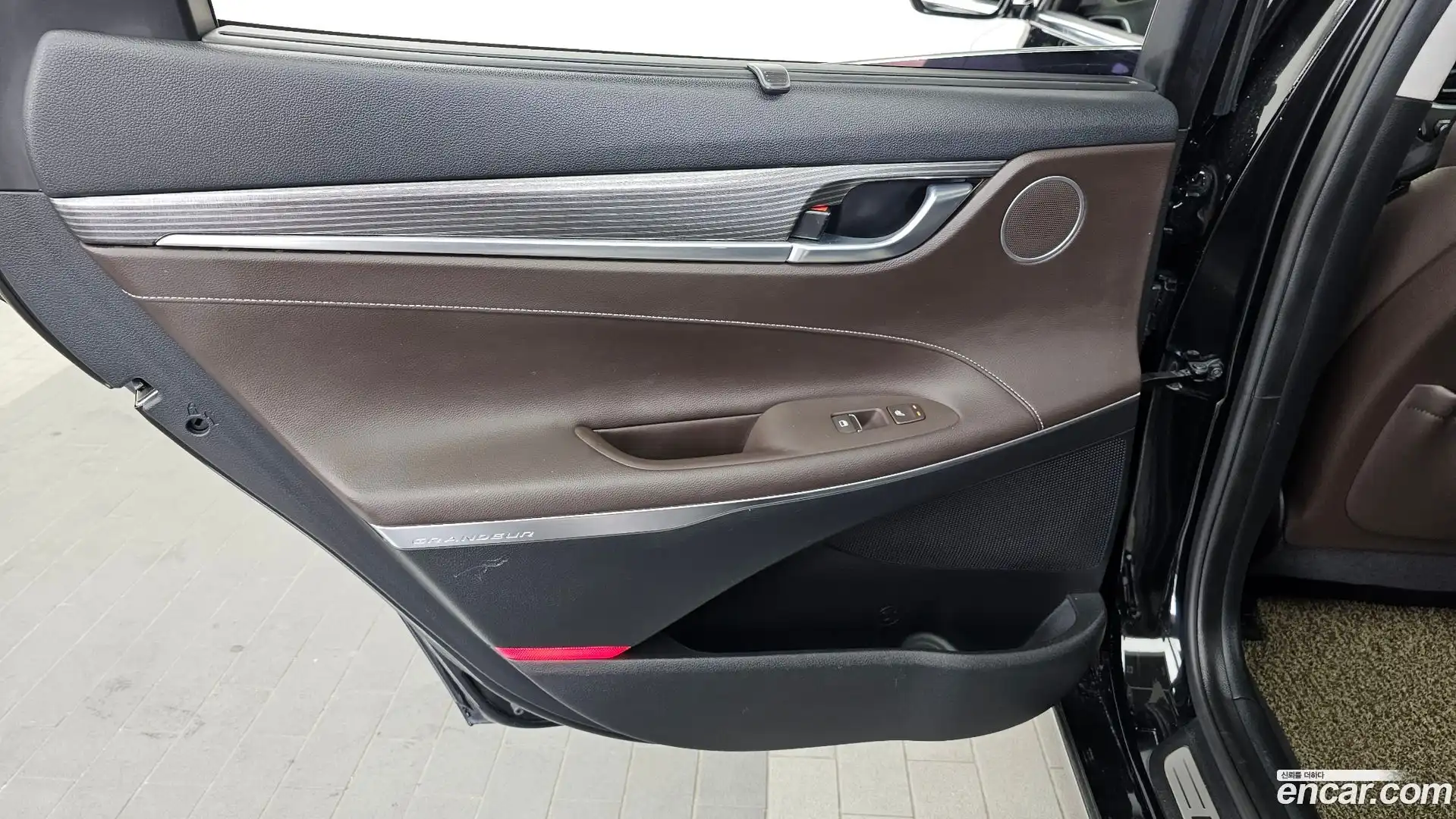 Grandeur Hyundai 2017.0-INNER-035