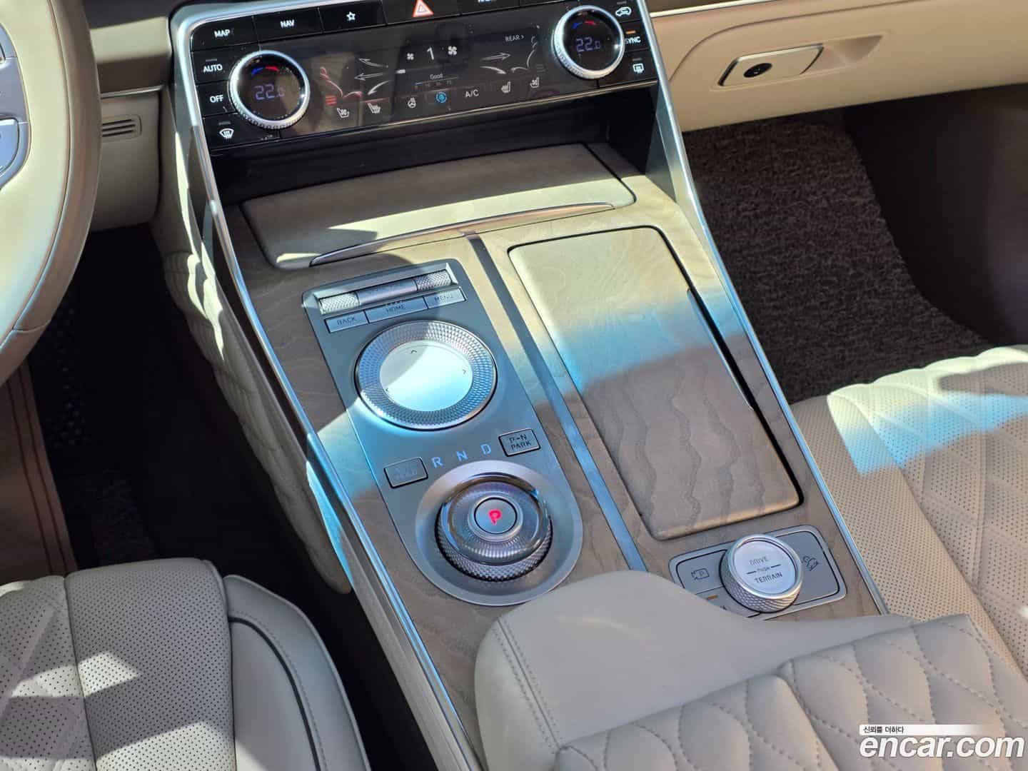 GV80 Genesis 2022.2-INNER-010