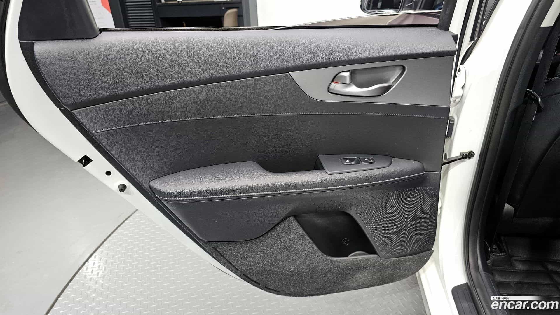K3 Kia 2020.5-INNER-035