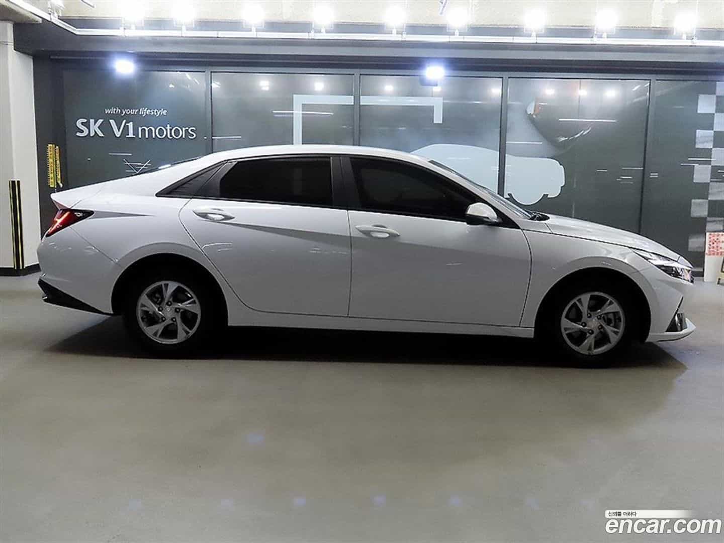 AVANTE Hyundai 2021.1-OUTER-003