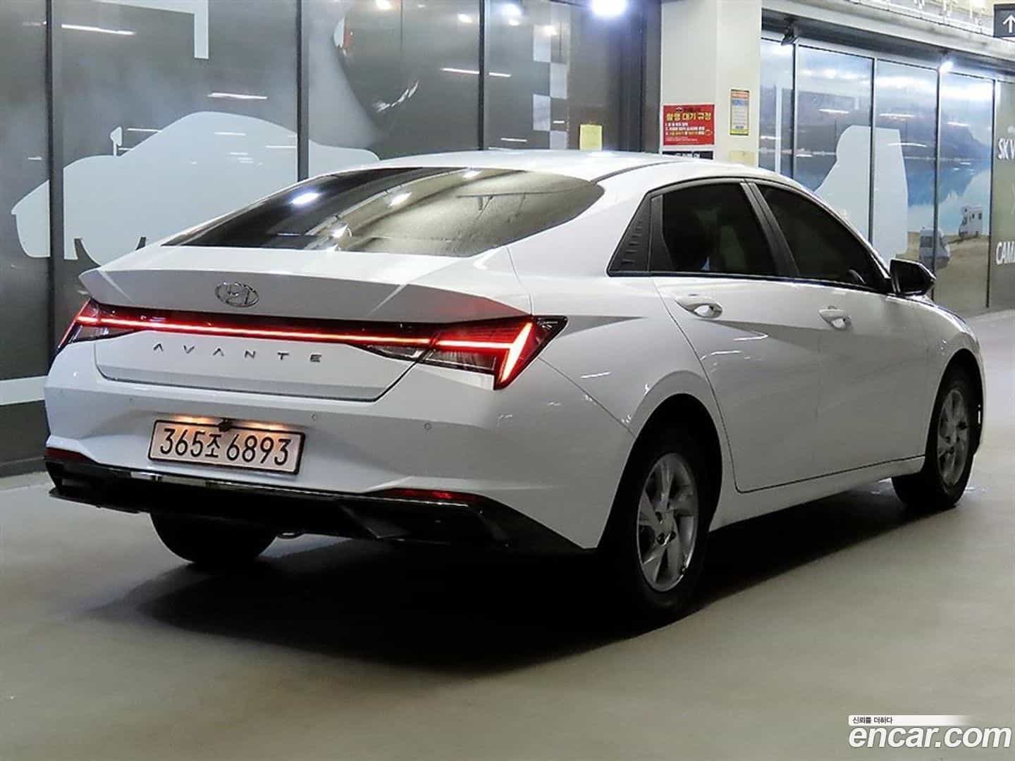 AVANTE Hyundai 2021.1-OUTER-004