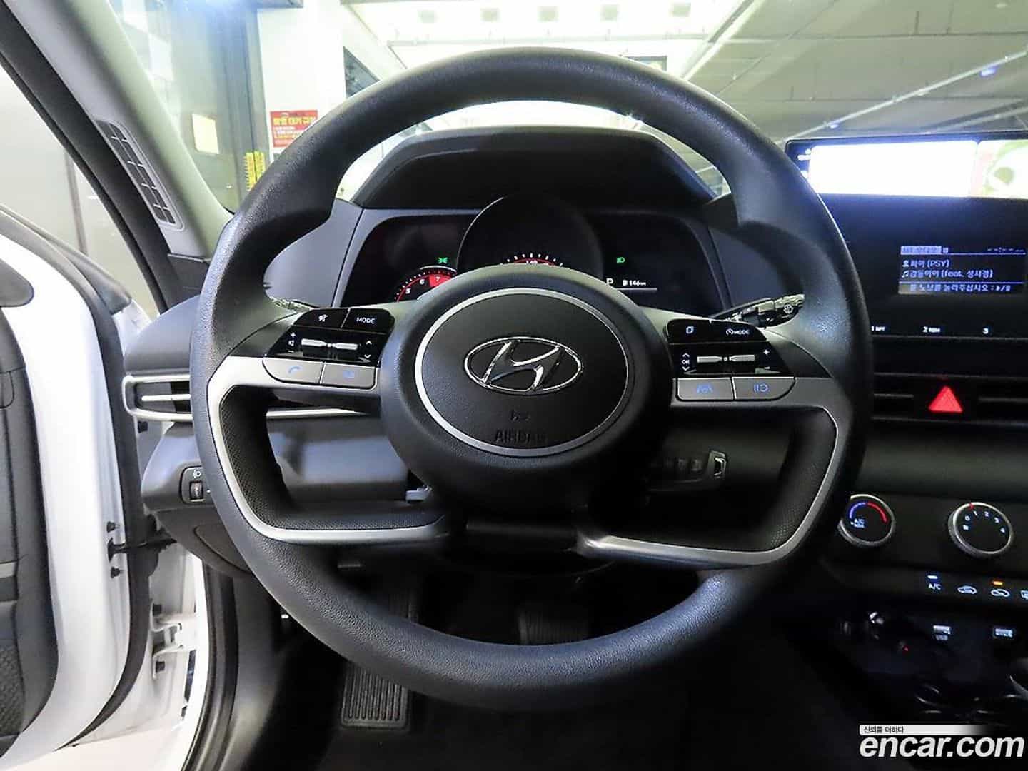 AVANTE Hyundai 2021.1-INNER-008