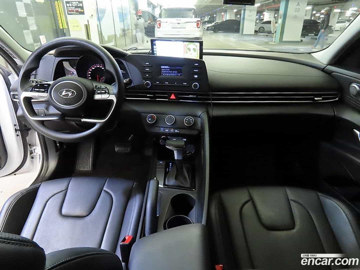 AVANTE Hyundai 2021.1-INNER-010