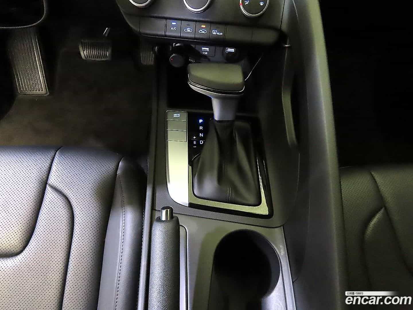 AVANTE Hyundai 2021.1-OPTION-016