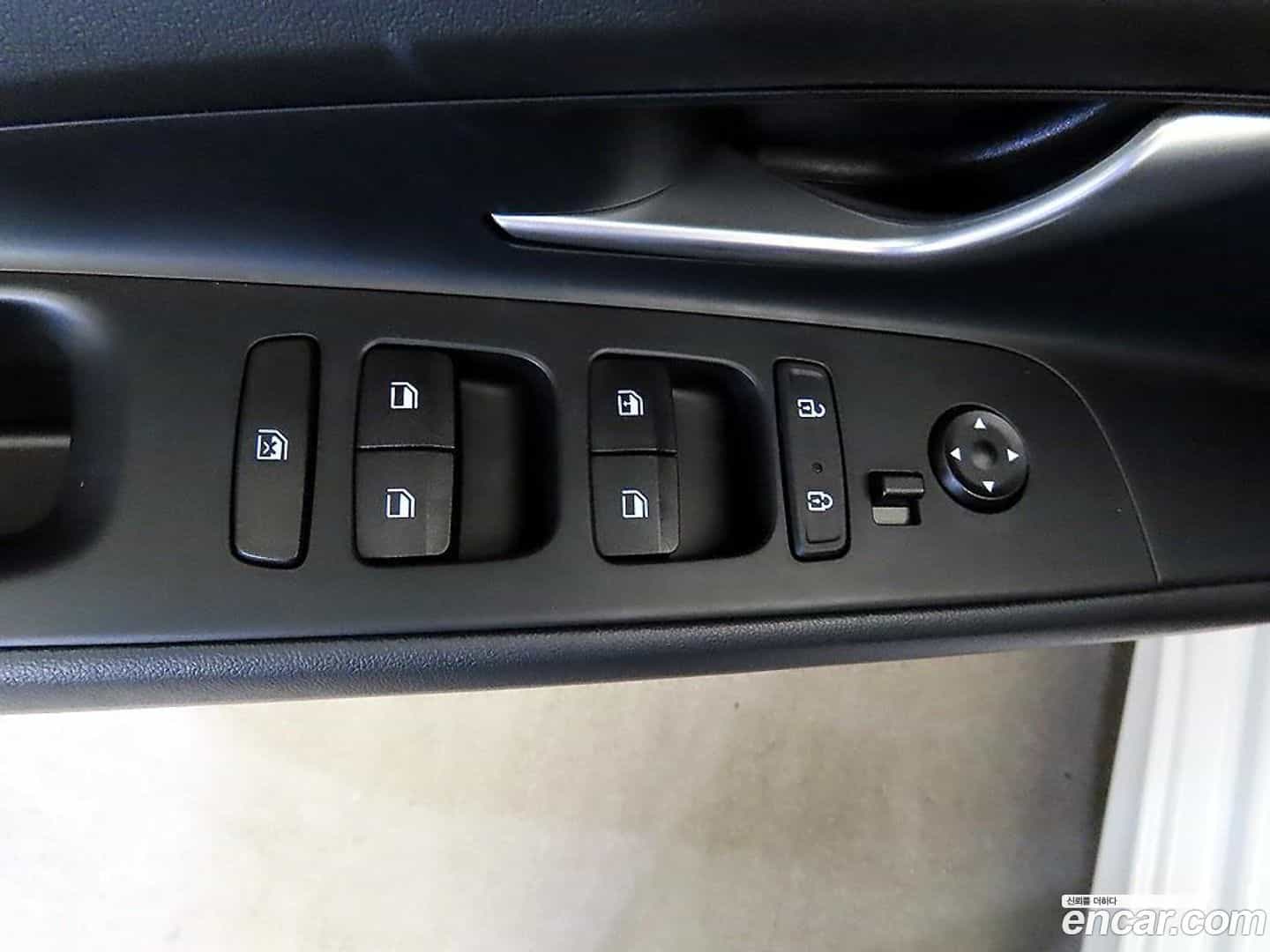 AVANTE Hyundai 2021.1-OPTION-017
