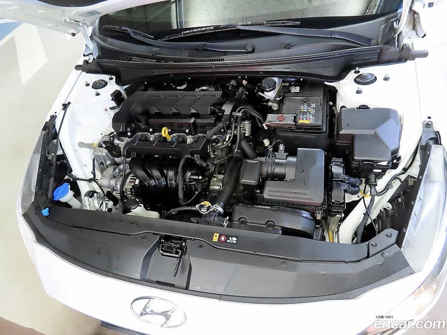 AVANTE Hyundai 2021.1-OPTION-021