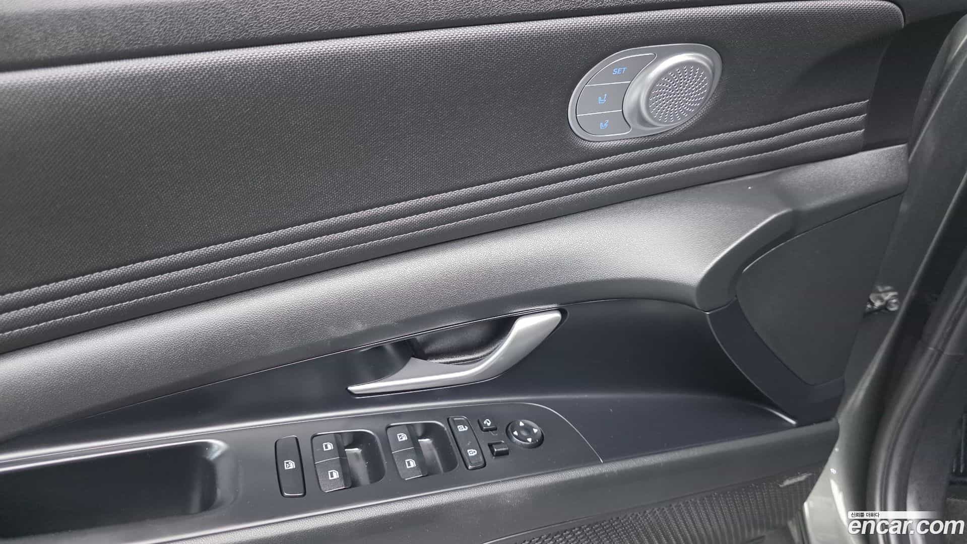 AVANTE Hyundai 2021.9-OPTION-015