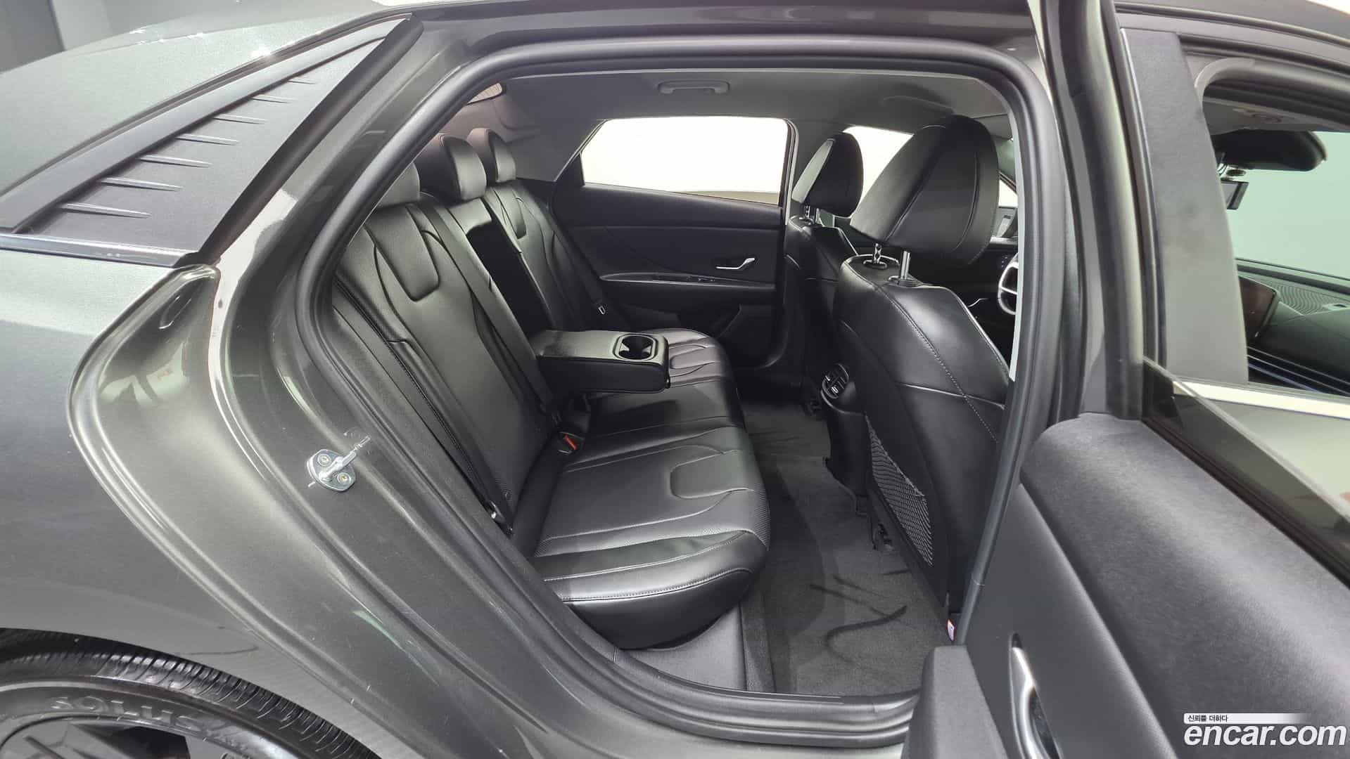 AVANTE Hyundai 2021.9-OPTION-022