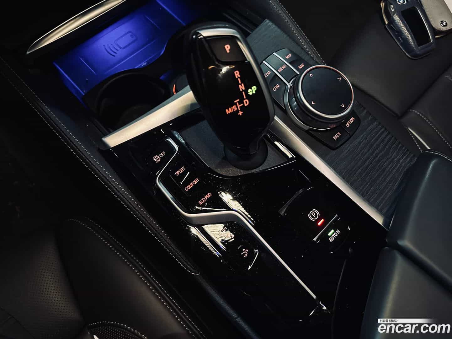 Gran Turismo BMW 2022.0-INNER-009