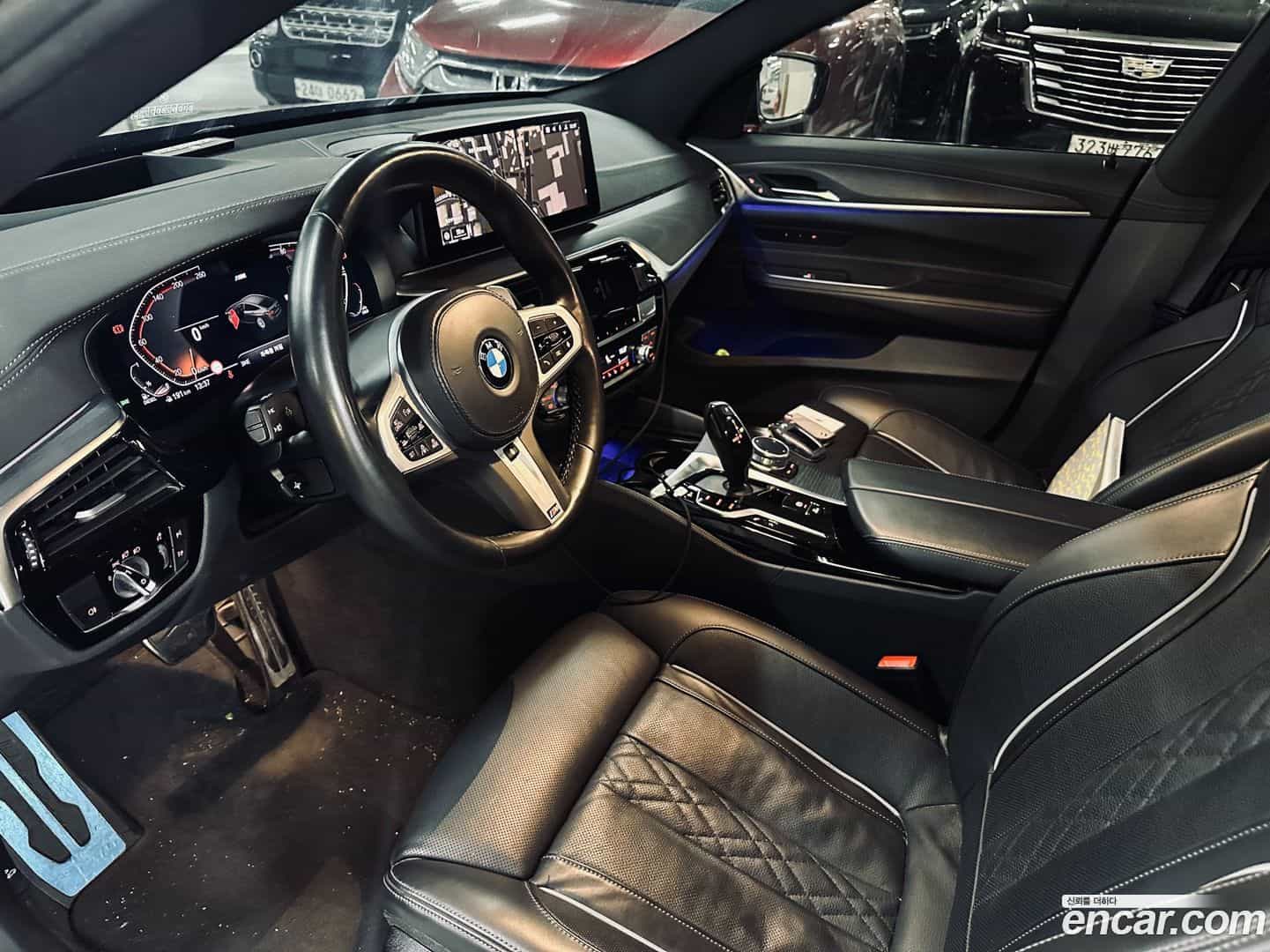 Gran Turismo BMW 2022.0-INNER-010