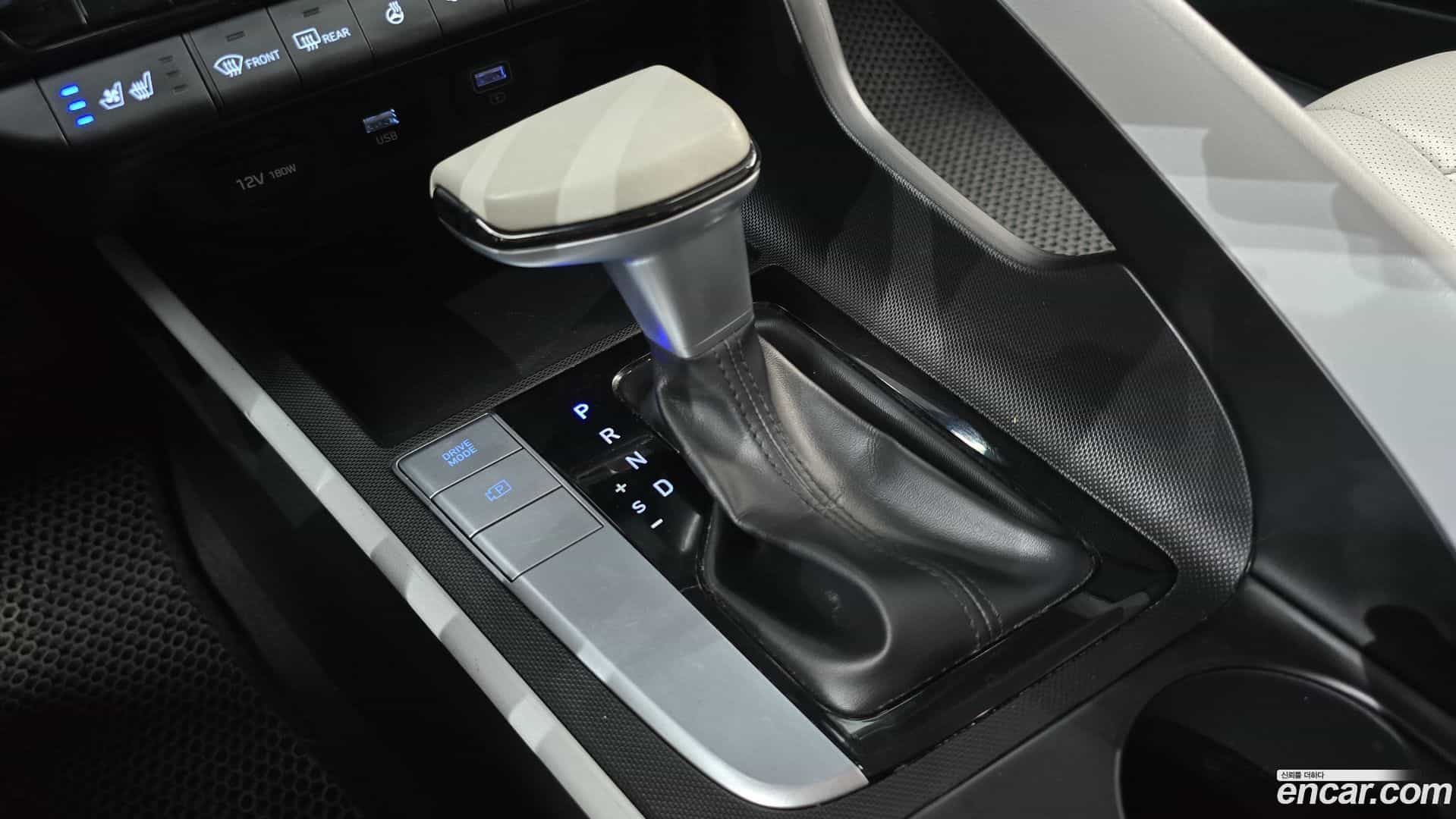 AVANTE Hyundai 2020.10-INNER-009
