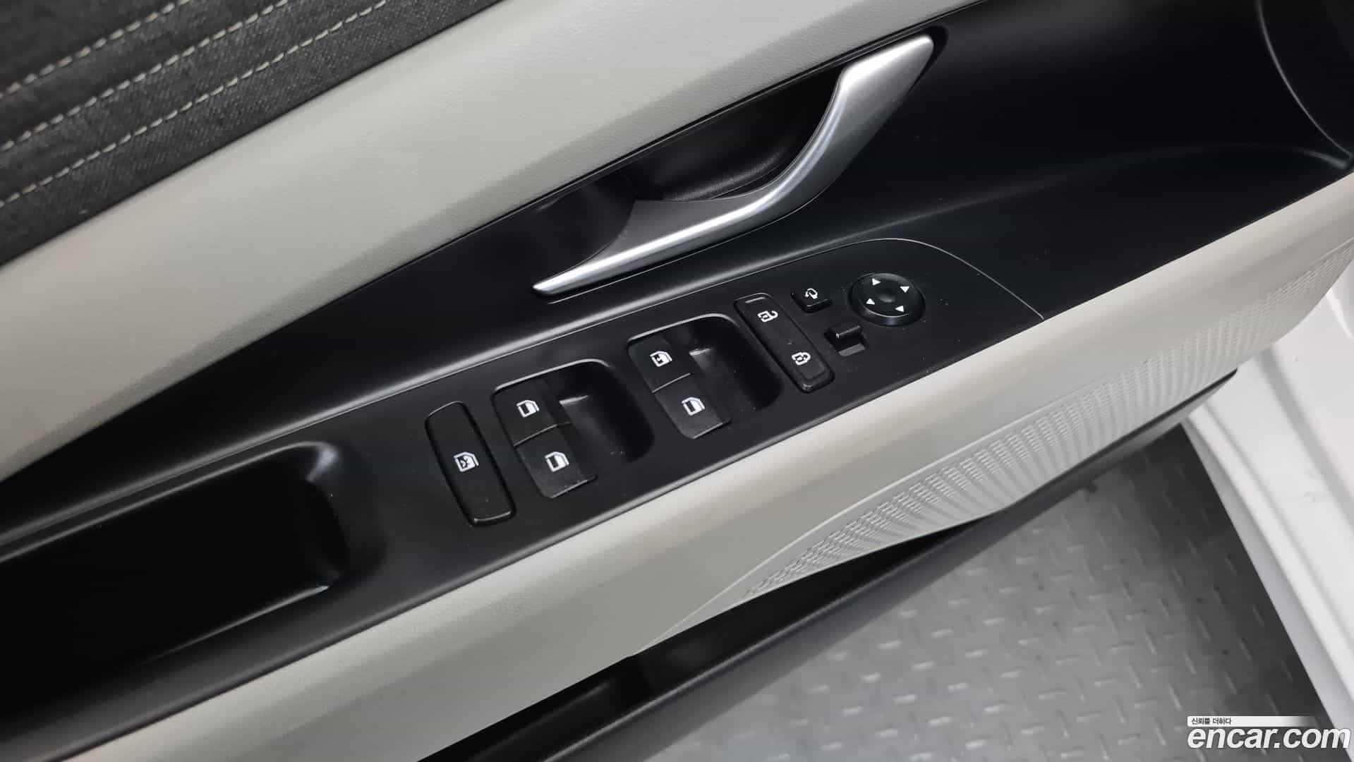 AVANTE Hyundai 2020.10-OPTION-040