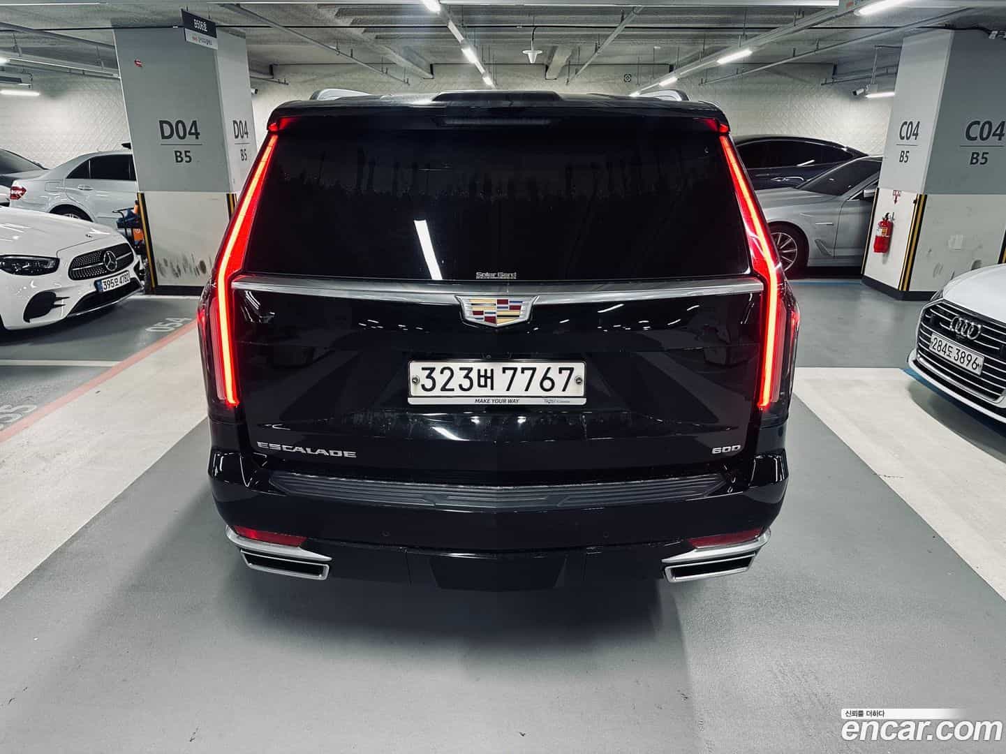 Escalade Cadillac 2022.3-OUTER-004