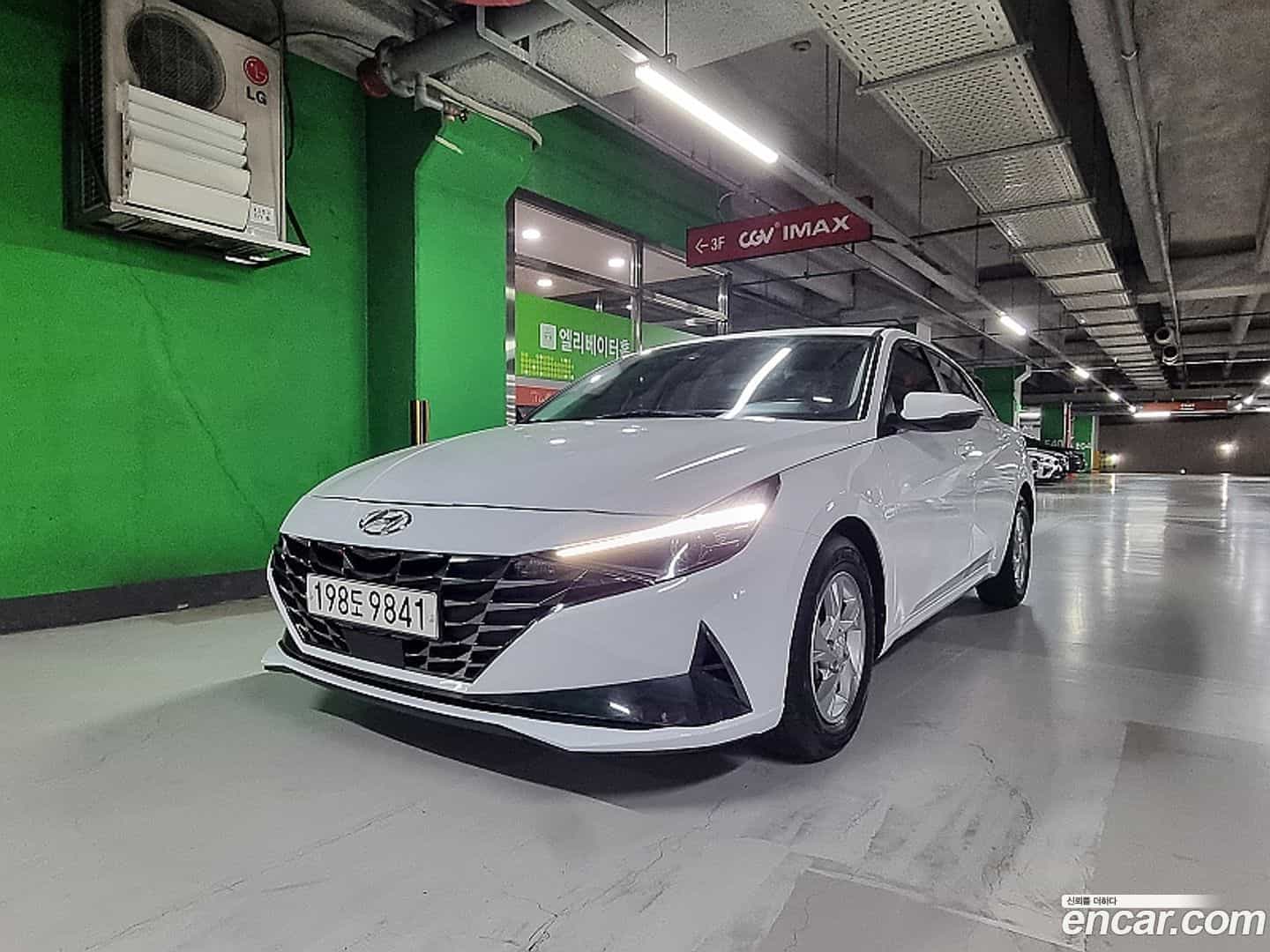 AVANTE Hyundai 2022.2-OUTER-001