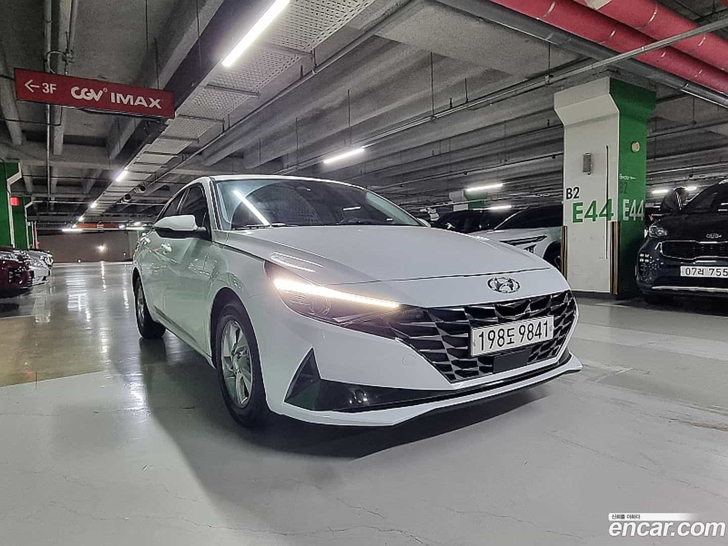 AVANTE Hyundai 2022.2-OUTER-002