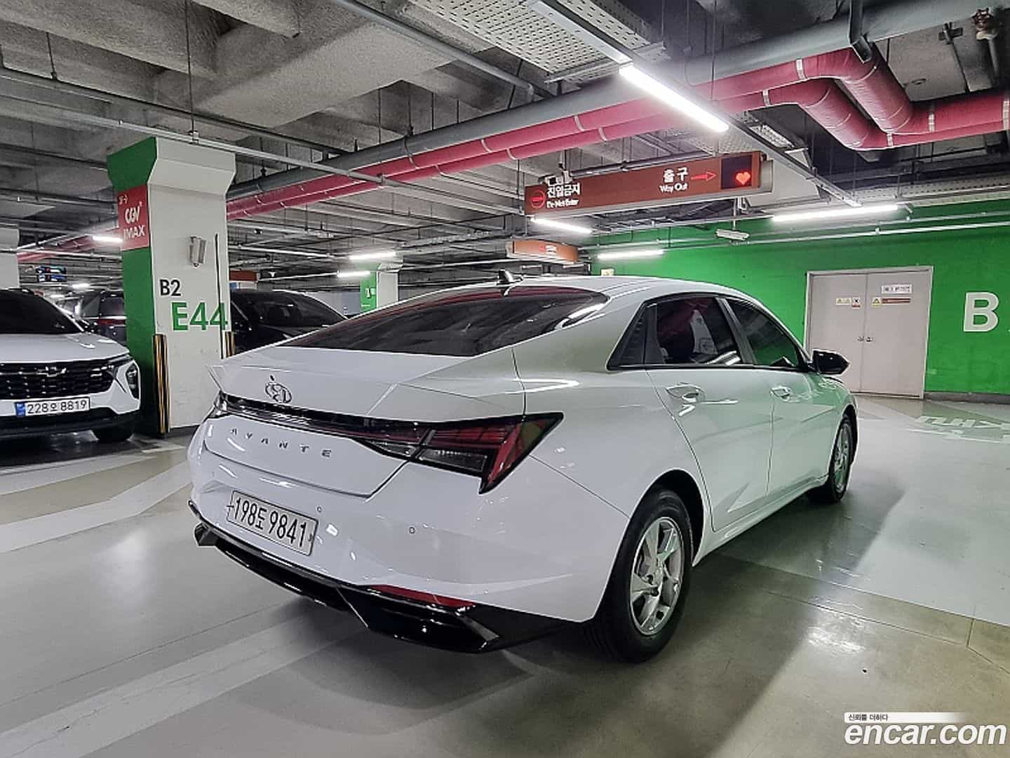 AVANTE Hyundai 2022.2-OUTER-004