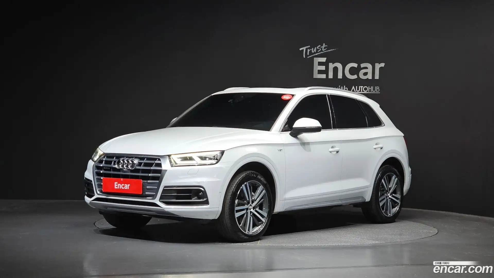 Q5 Audi 2020.10-OUTER-001
