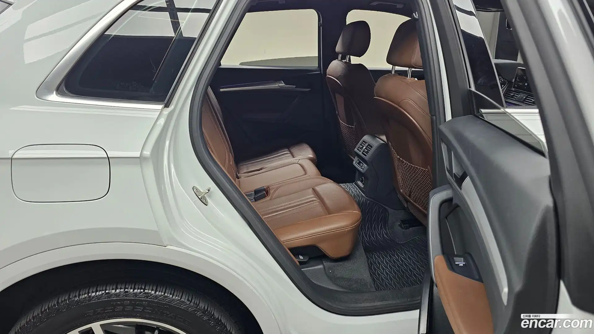 Q5 Audi 2020.10-OPTION-015