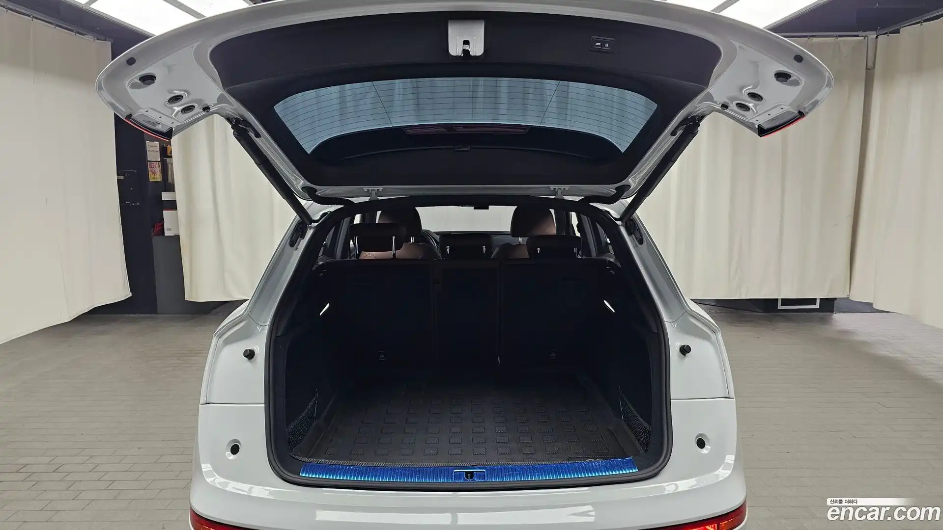 Q5 Audi 2020.10-OPTION-022