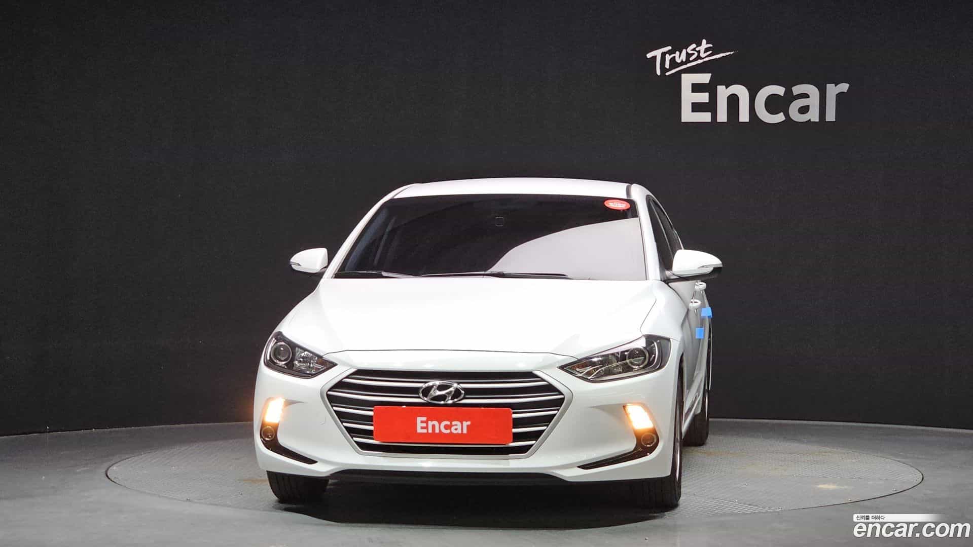 AVANTE Hyundai 2017.0-OUTER-003