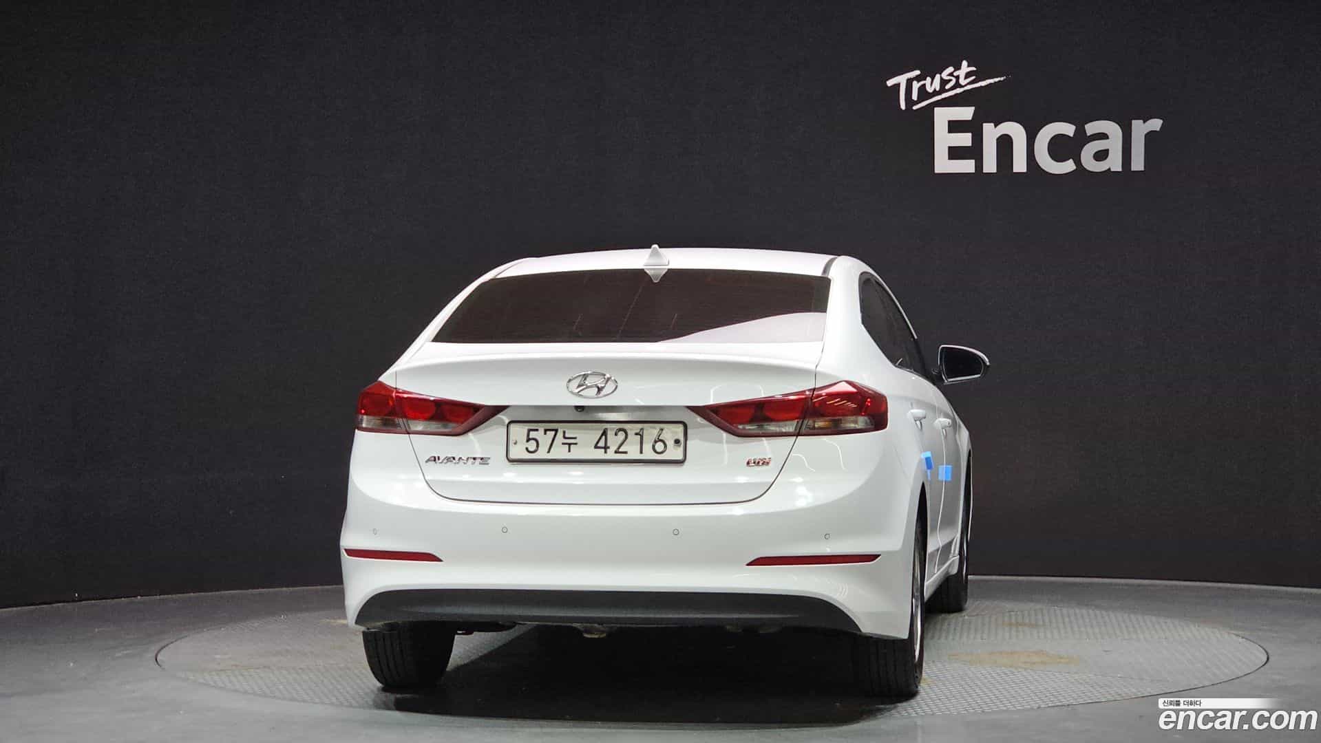 AVANTE Hyundai 2017.0-OUTER-004