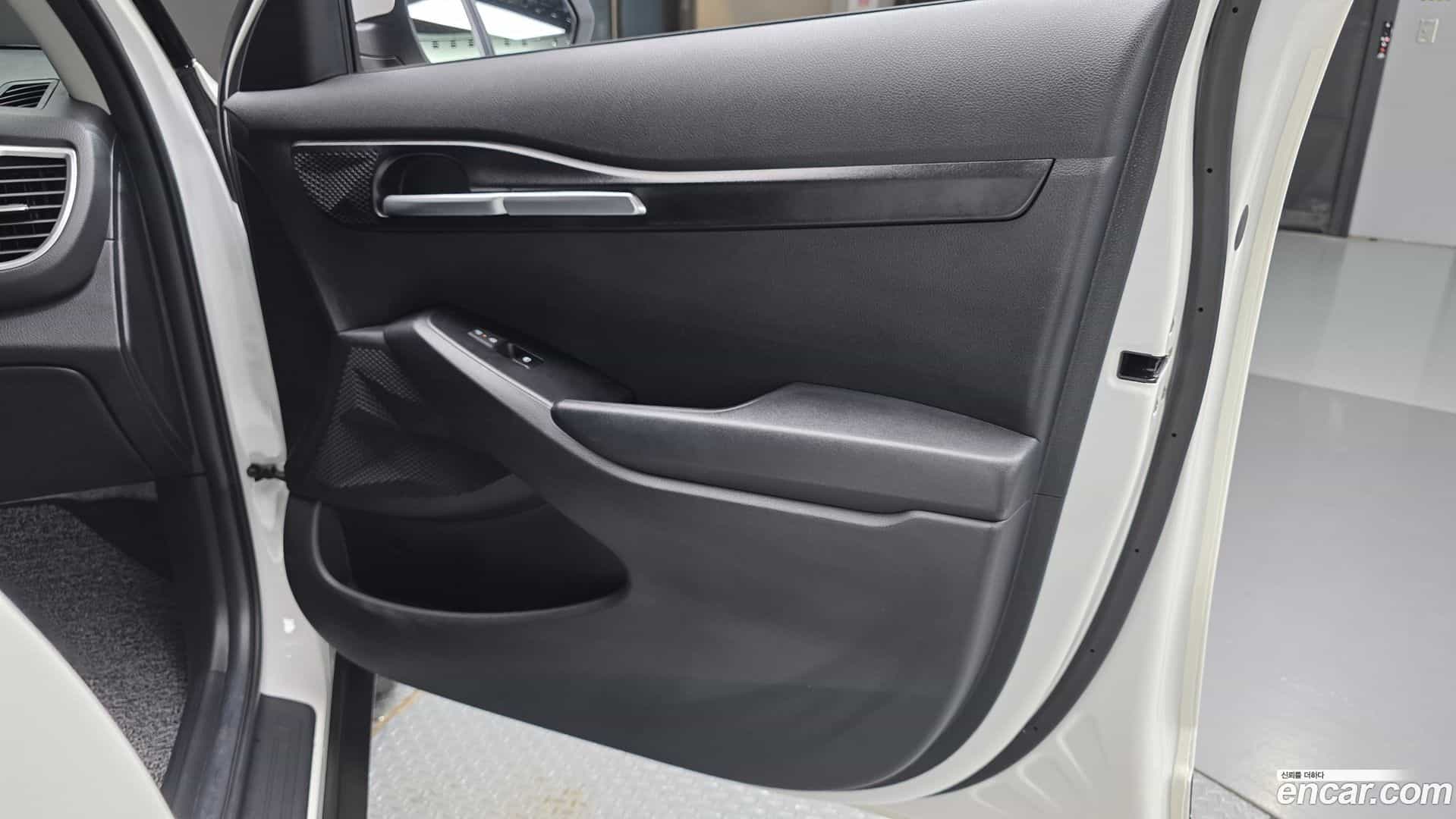 Seltos Kia 2023.8-INNER-035