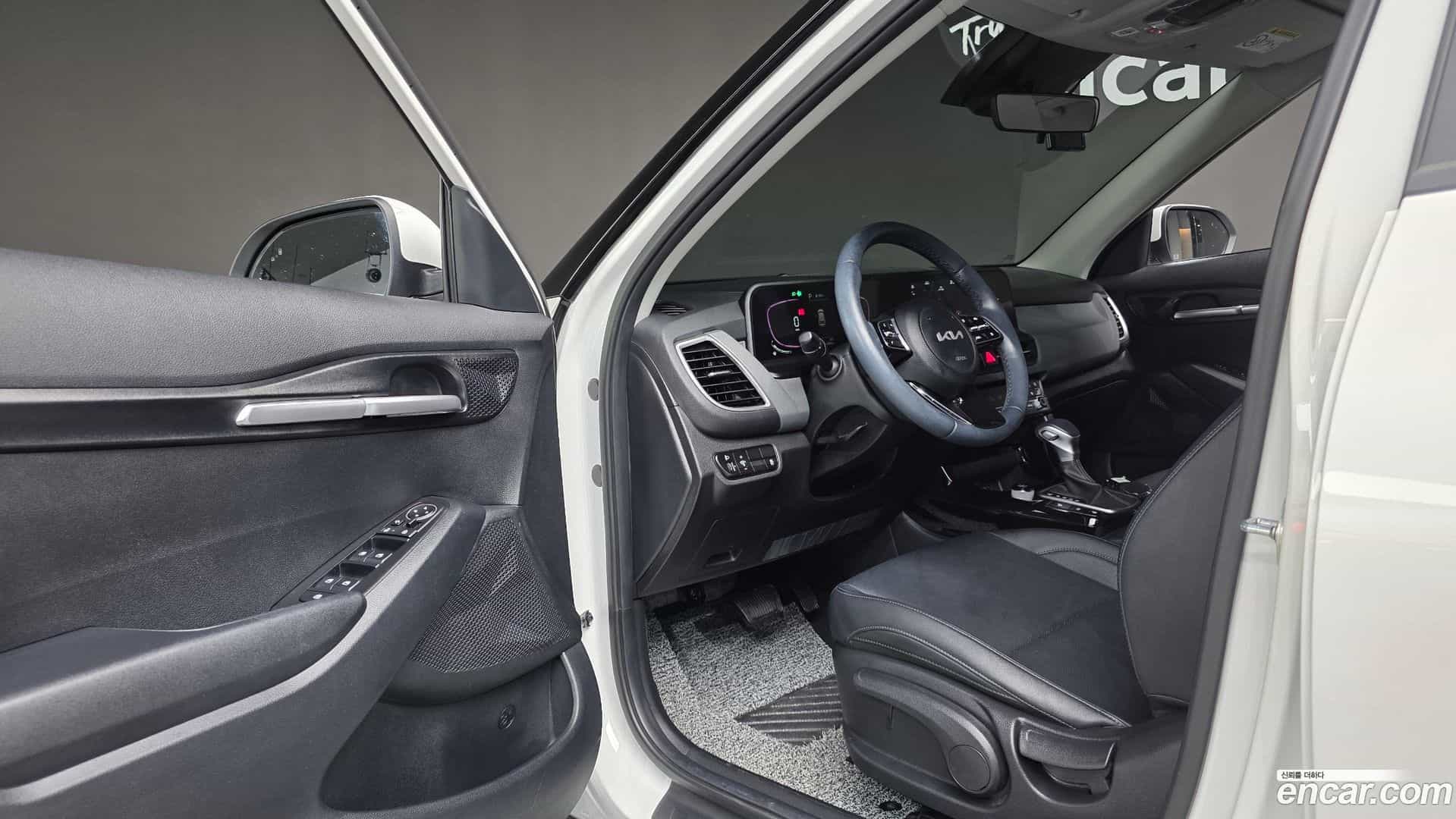Seltos Kia 2023.8-INNER-036
