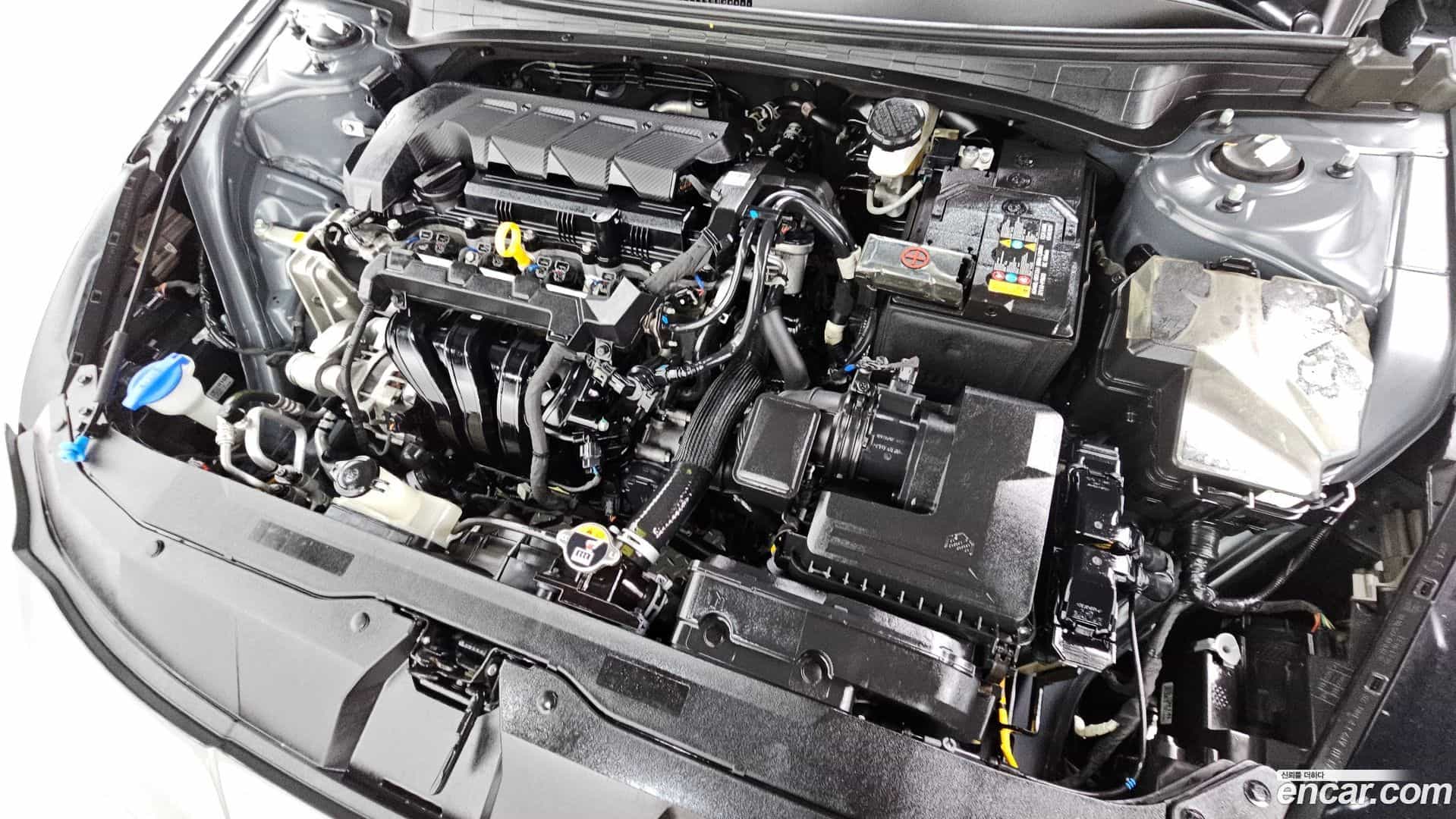 AVANTE Hyundai 2021.6-OUTER-006