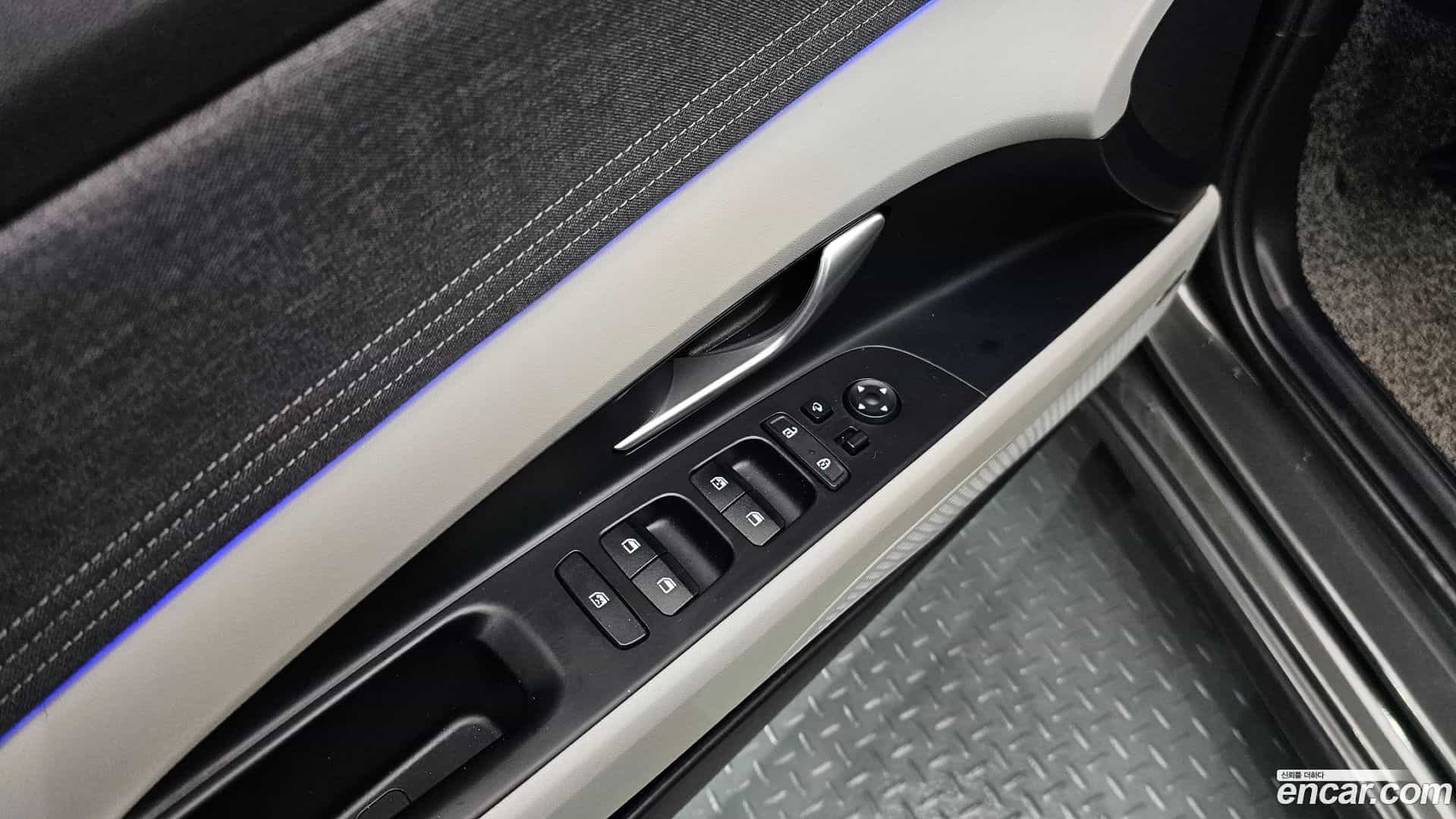 AVANTE Hyundai 2021.6-OPTION-022
