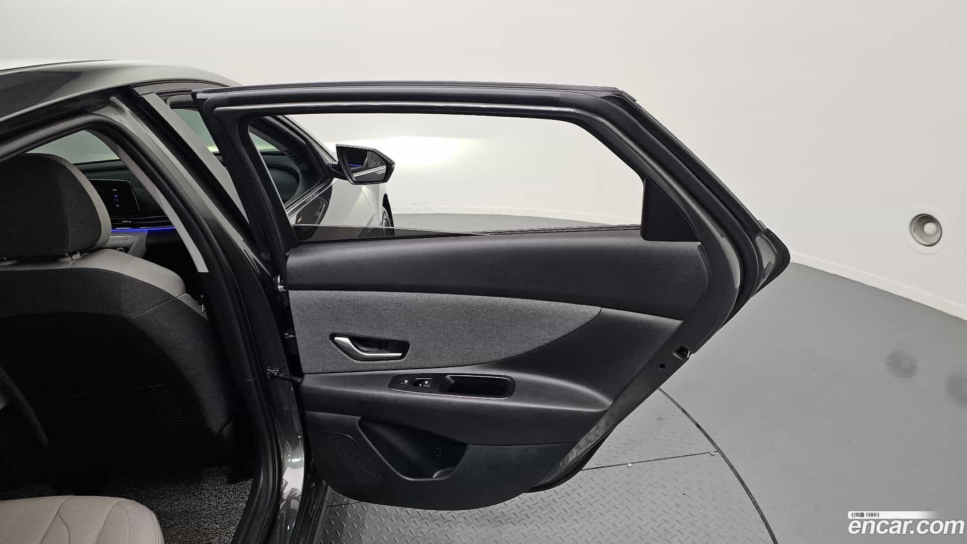 AVANTE Hyundai 2021.6-INNER-035