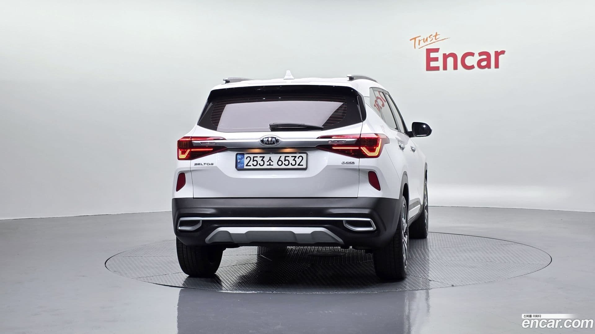 Main__Slider__Photo:Seltos Kia 2021.5-3