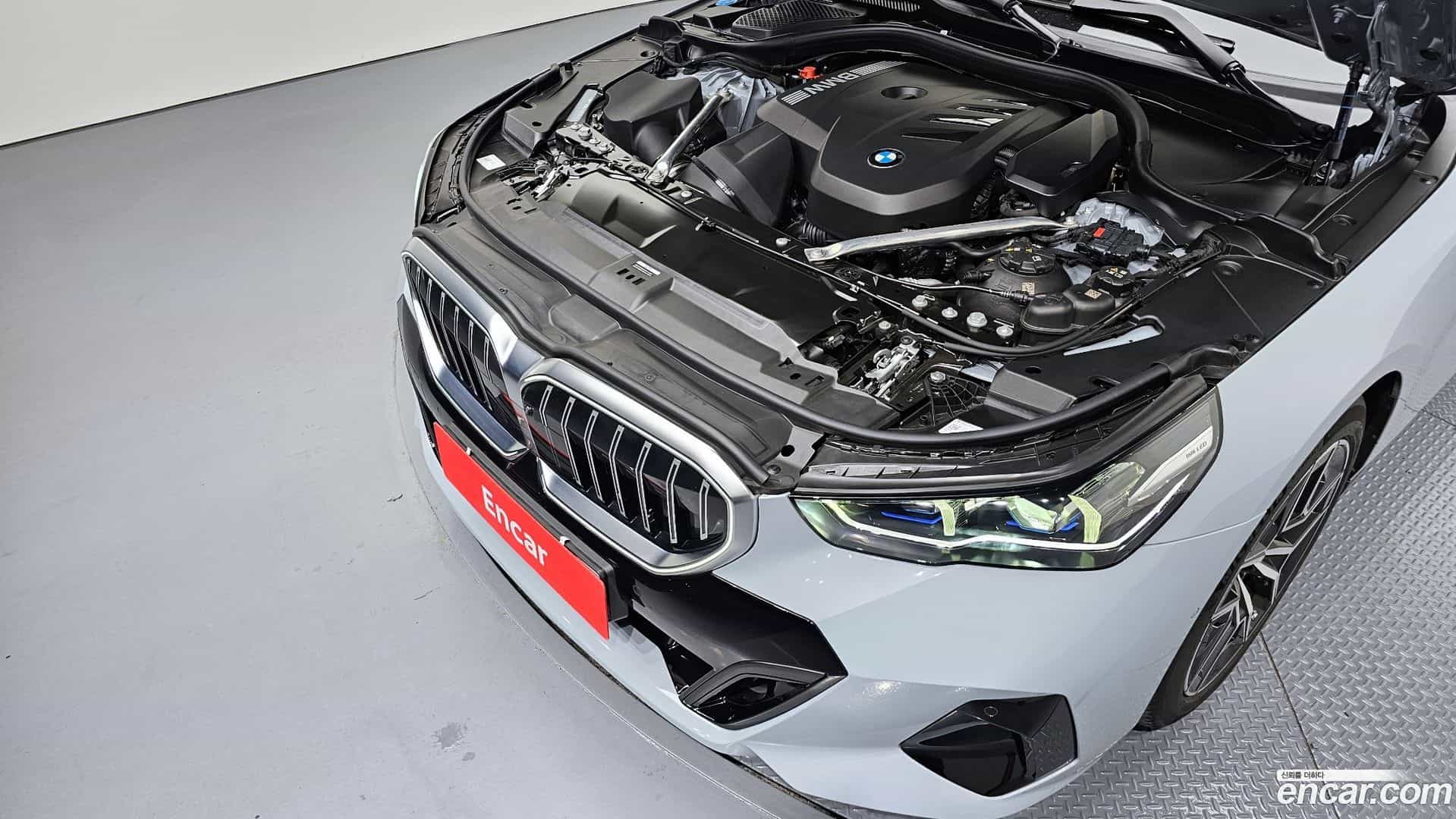 5-Series BMW 2025.5-OUTER-006