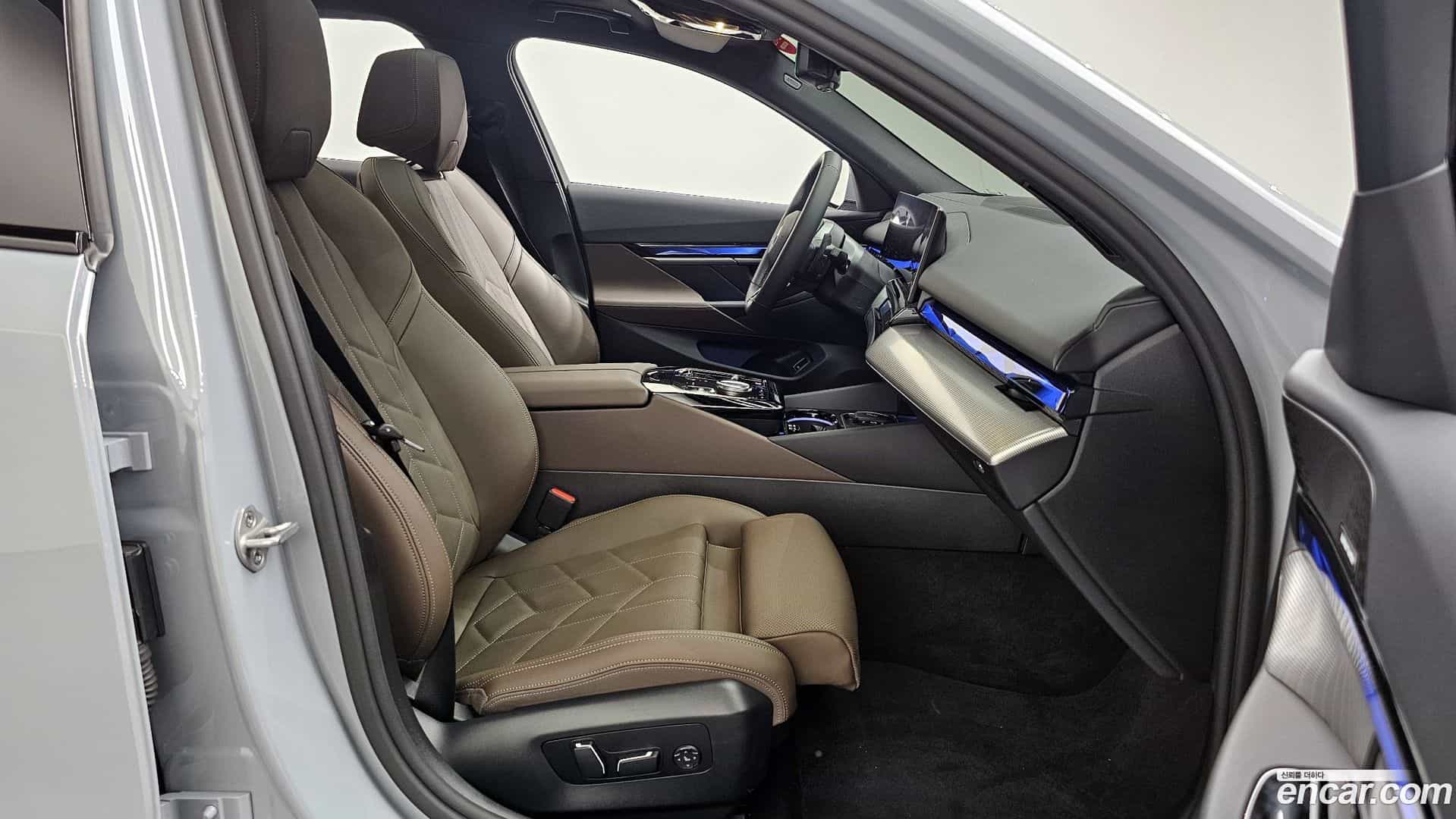 5-Series BMW 2025.5-OPTION-015