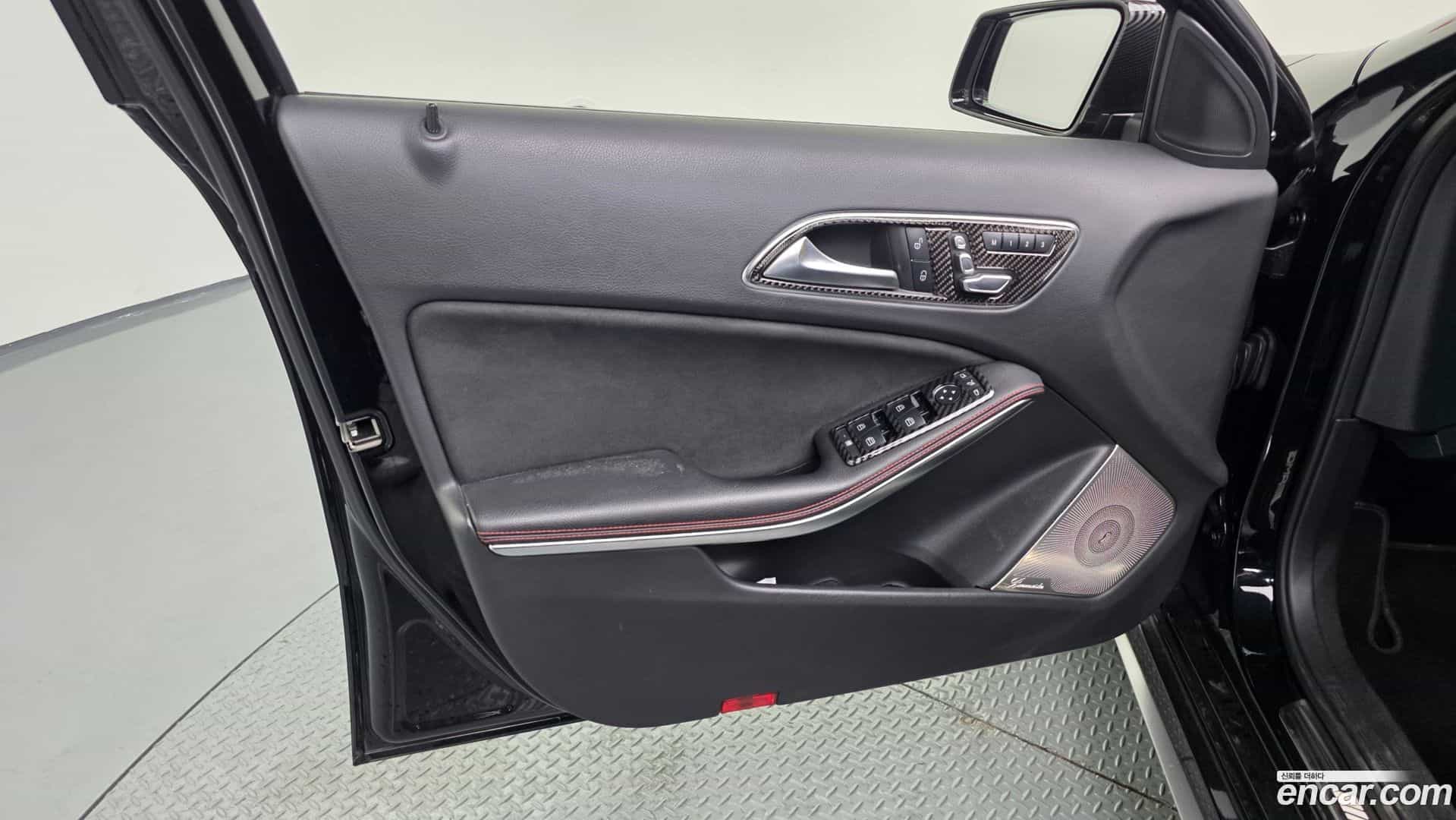 A-Class Mercedes-Benz 2016.11-INNER-034
