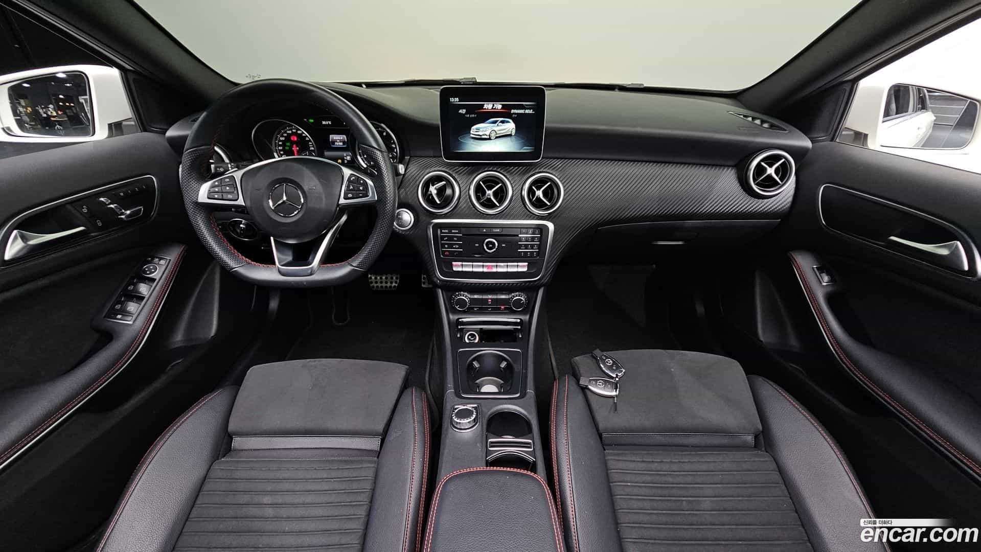 A-Class Mercedes-Benz 2018.1-INNER-007