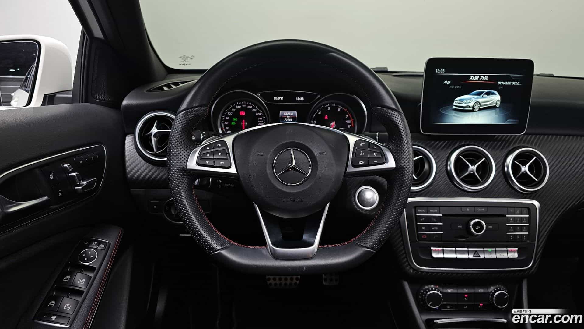 A-Class Mercedes-Benz 2018.1-OPTION-017