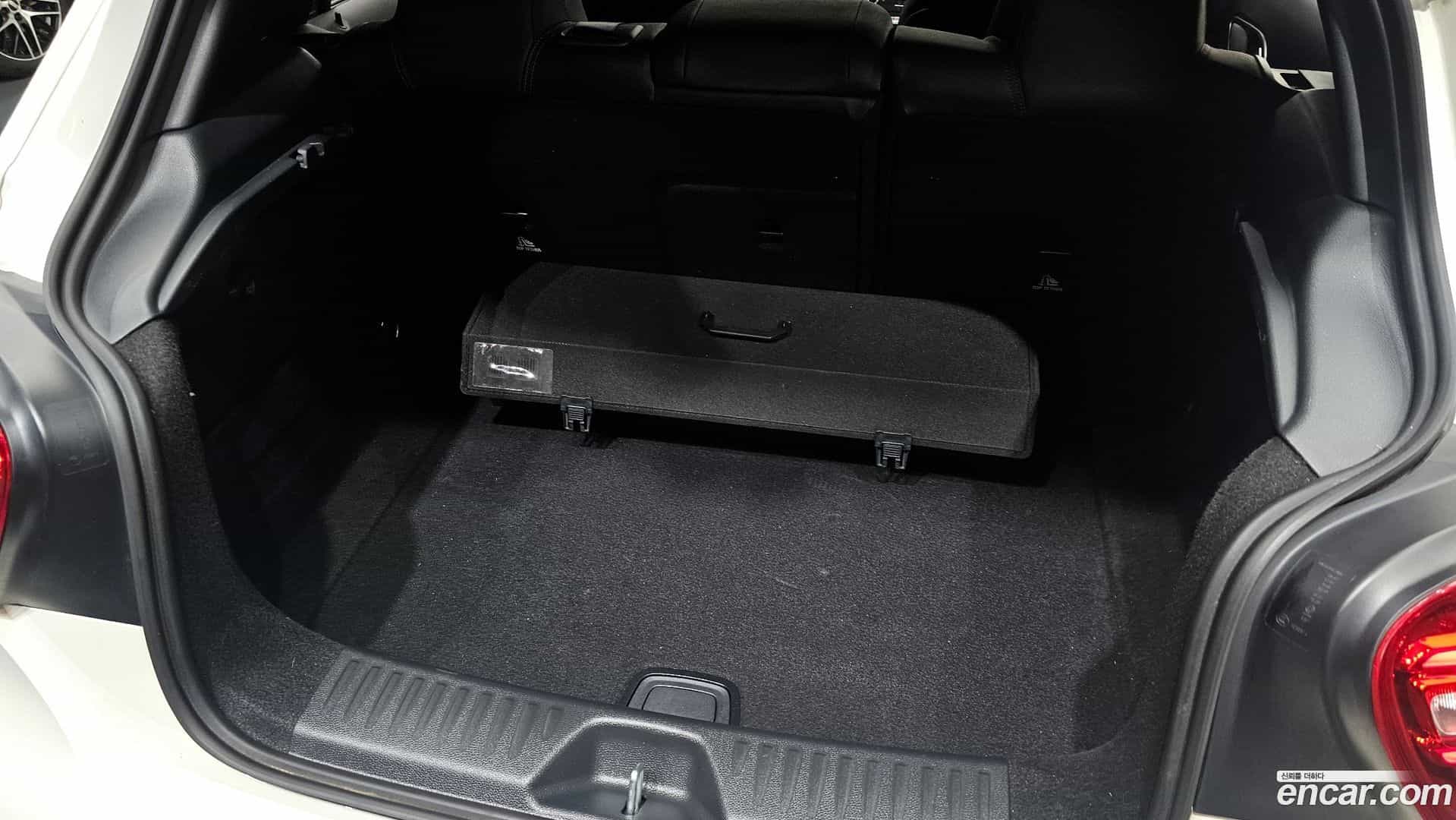 A-Class Mercedes-Benz 2018.1-OPTION-023