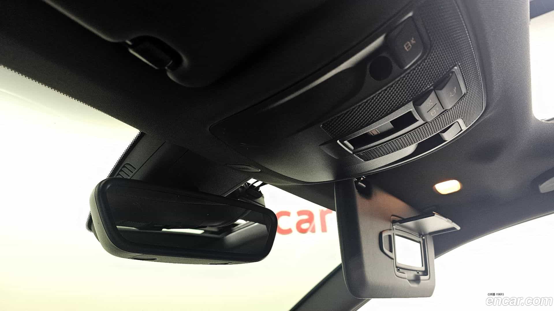 A-Class Mercedes-Benz 2018.1-OPTION-024