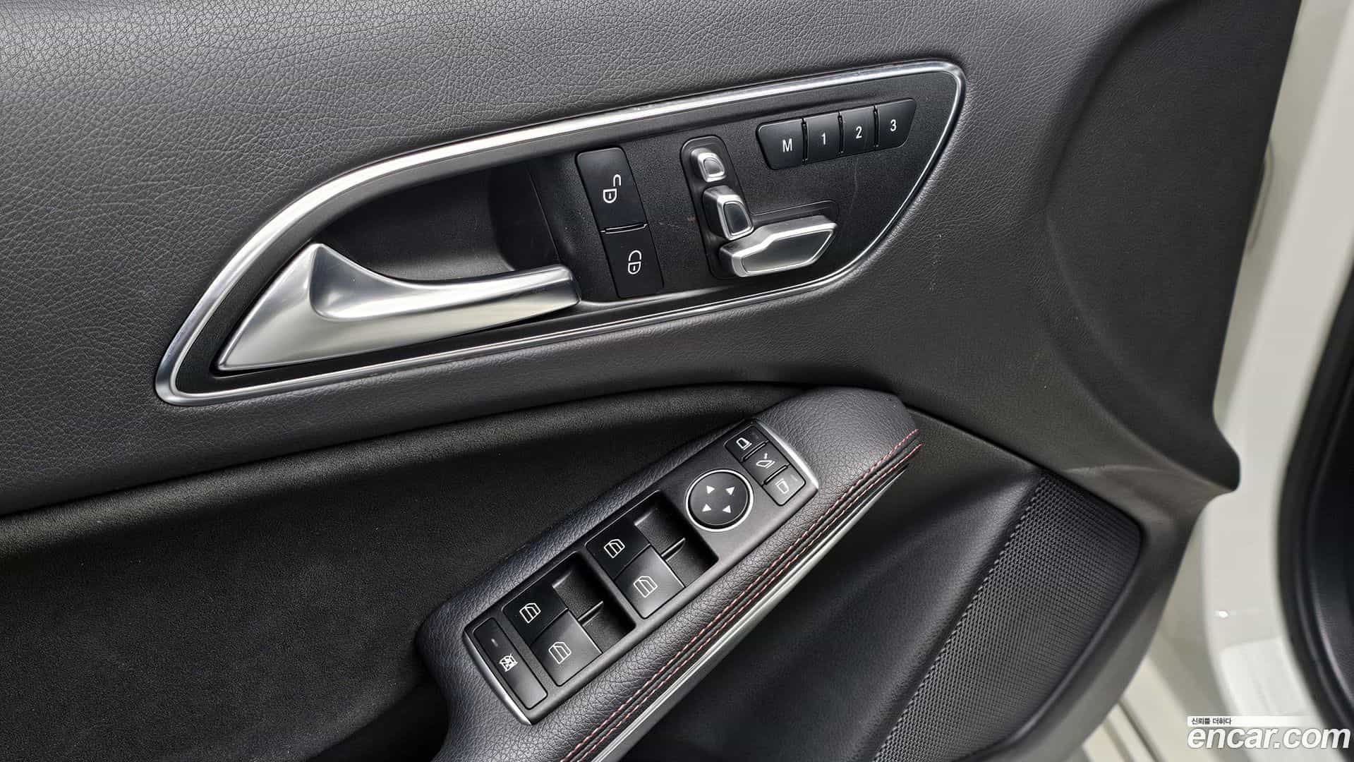 A-Class Mercedes-Benz 2018.1-OPTION-041