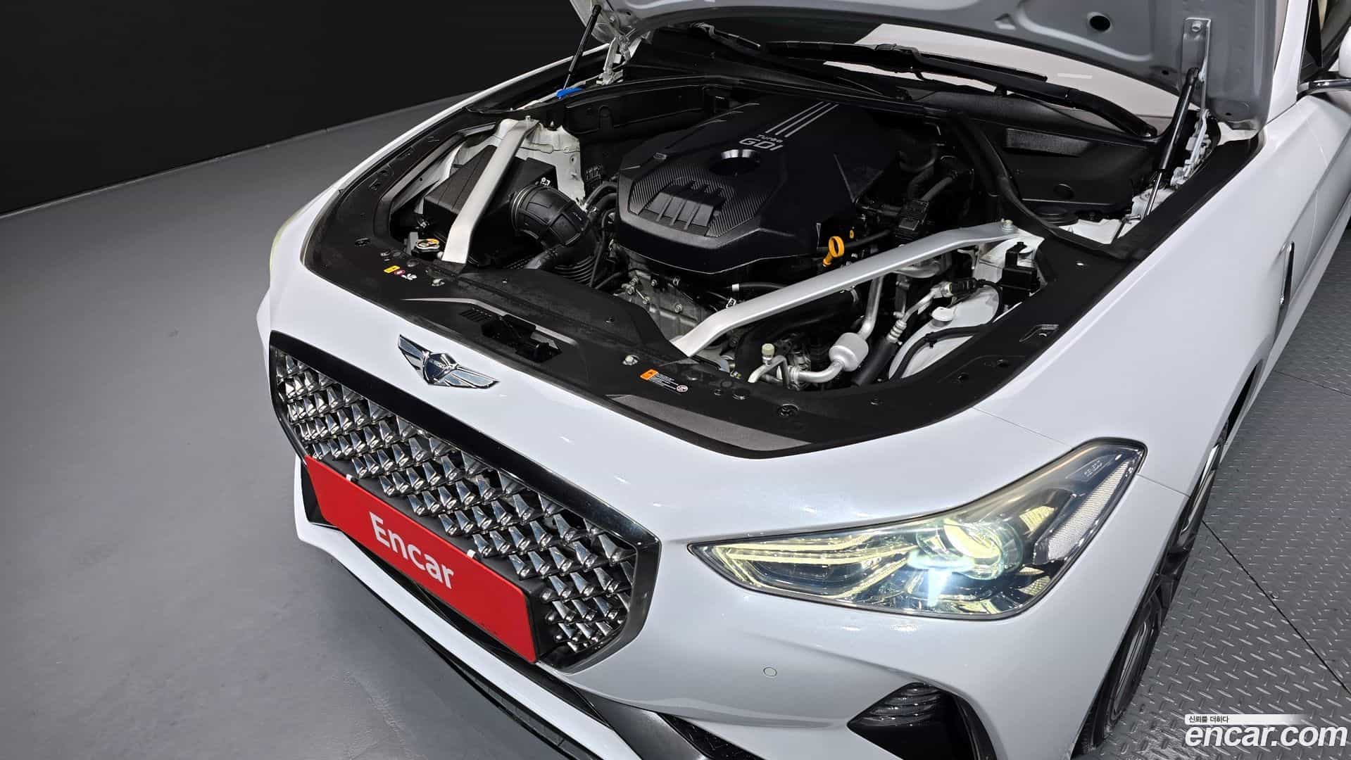 G70 Genesis 2018.0-OUTER-006
