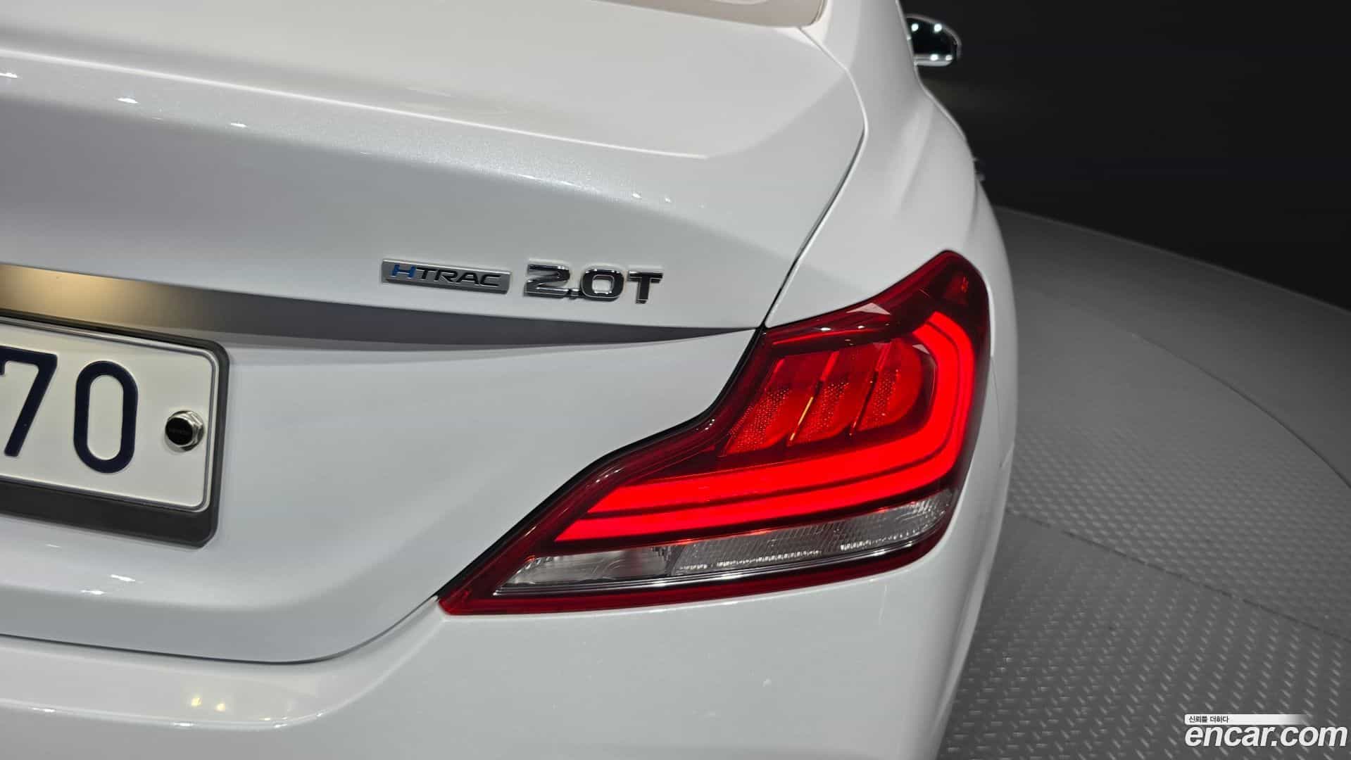 G70 Genesis 2018.0-OUTER-033