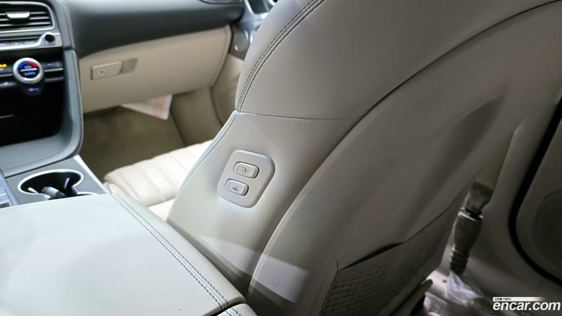 G70 Genesis 2018.0-OPTION-043