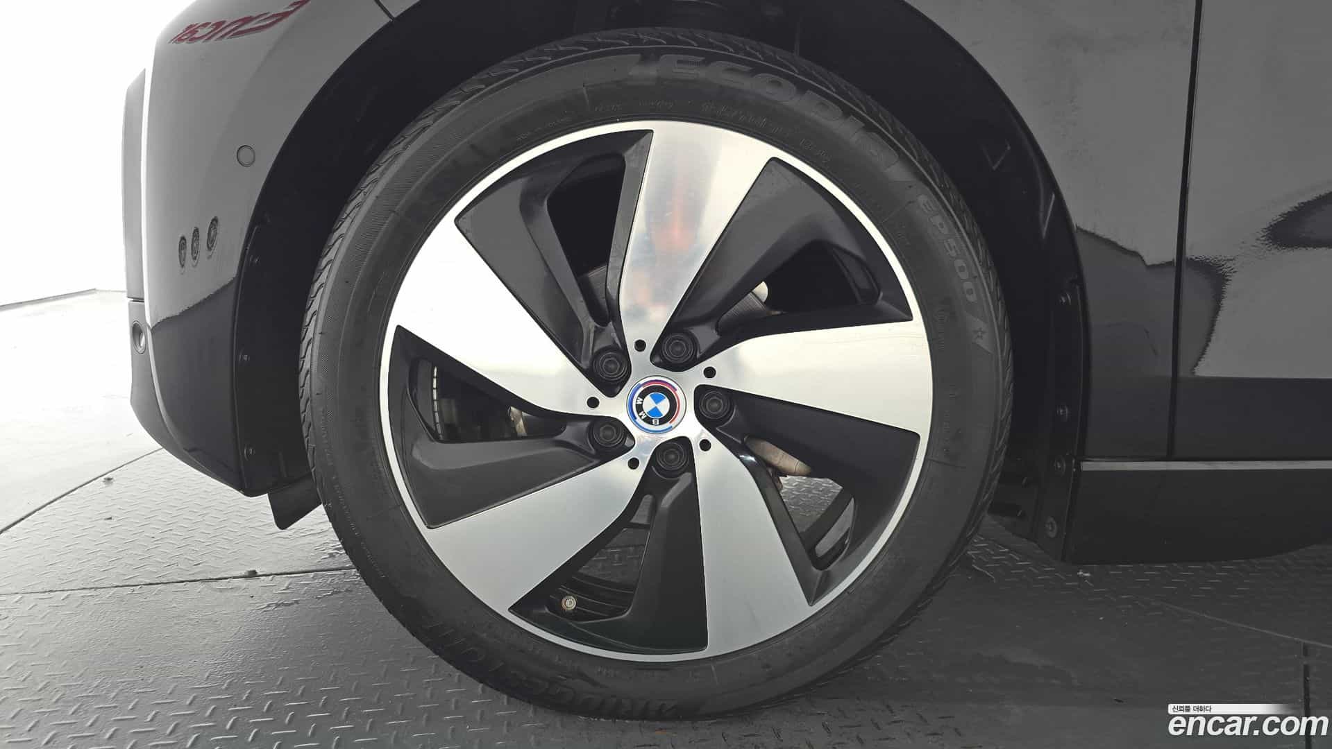 i3 BMW 2019.11-OUTER-005