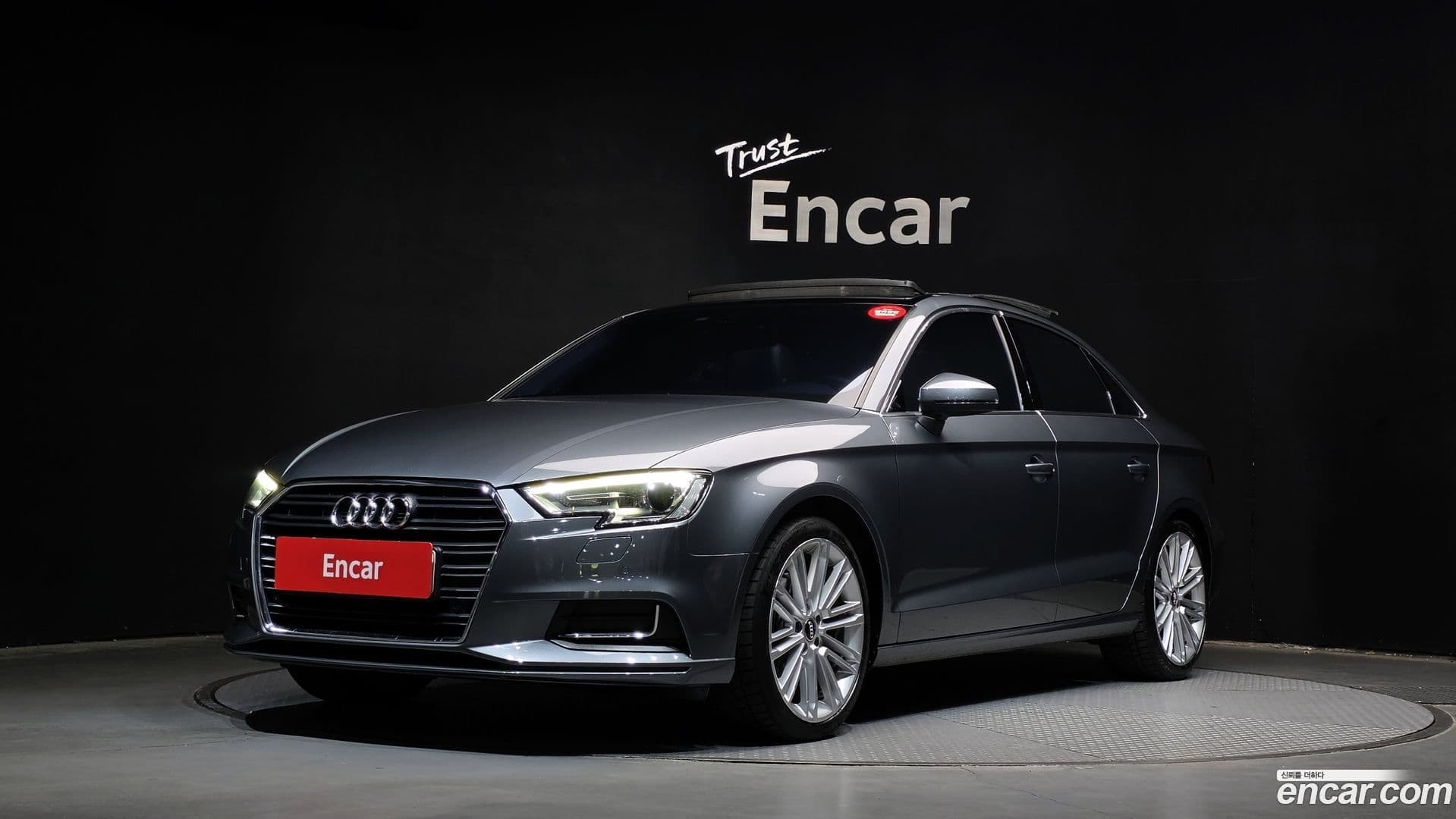 Main__Slider__Photo:A3 Audi 2018.8-0
