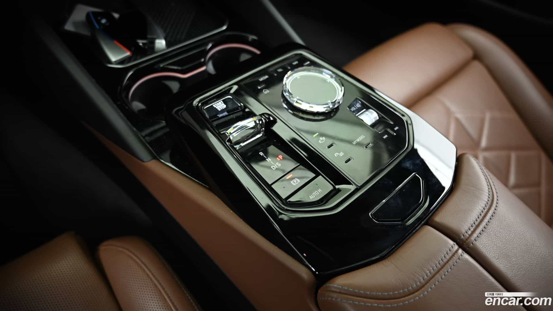 5-Series BMW 2024.4-INNER-009