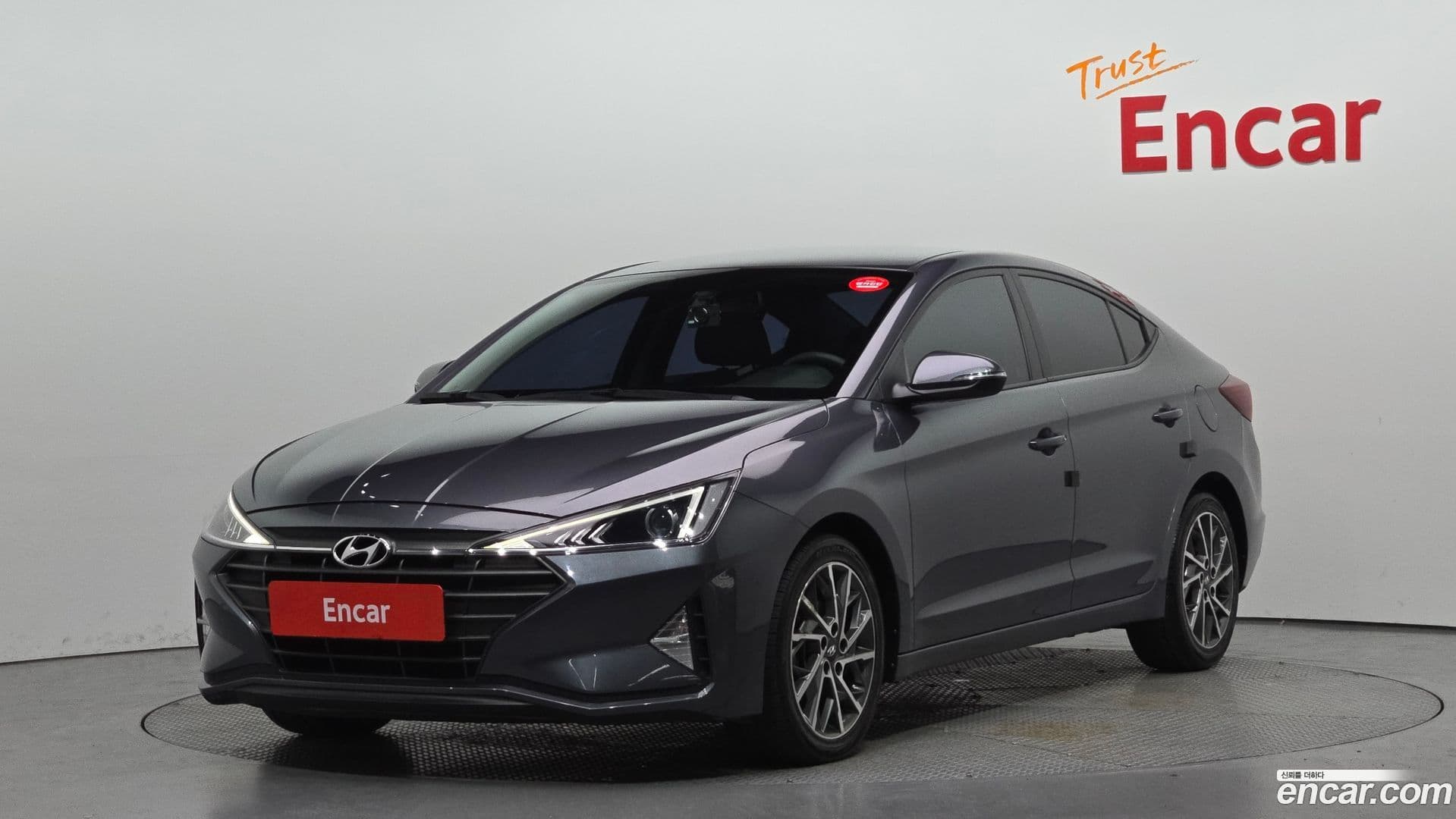 Main__Slider__Photo:AVANTE Hyundai 2019.3-0