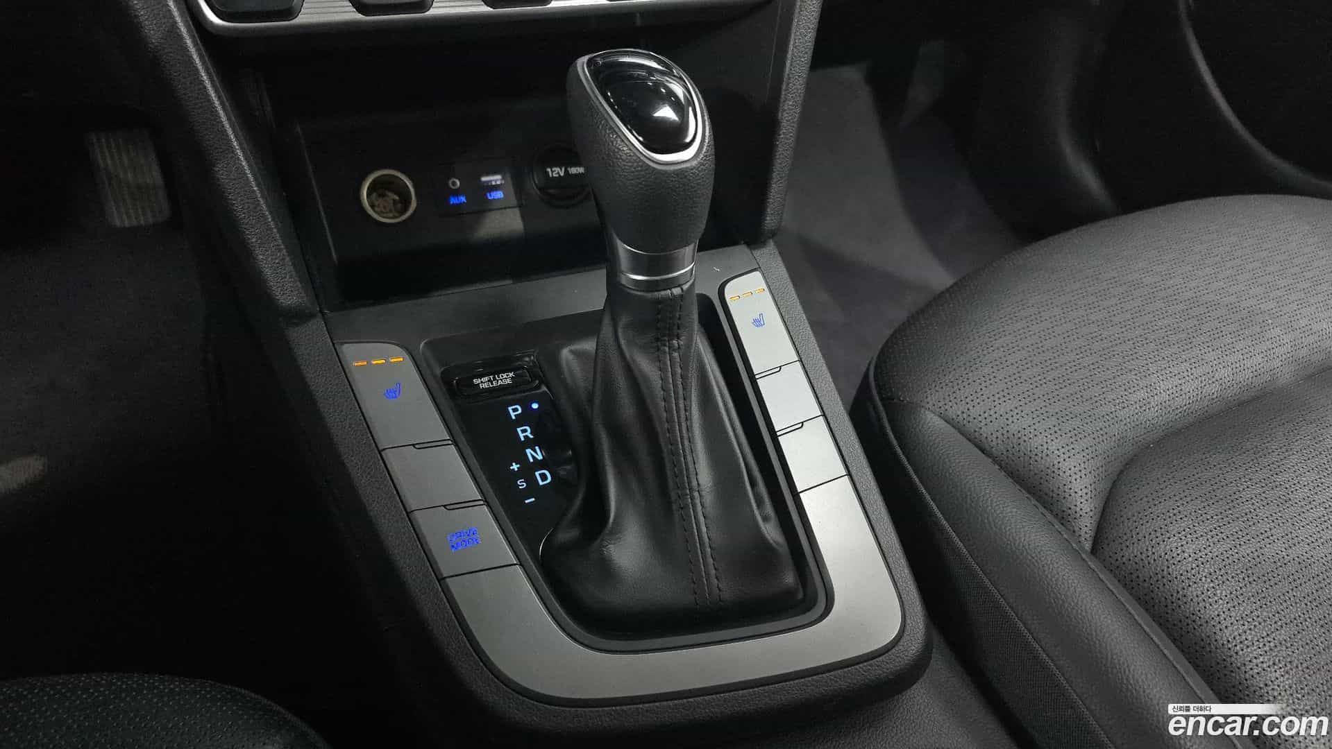 AVANTE Hyundai 2019.3-INNER-009